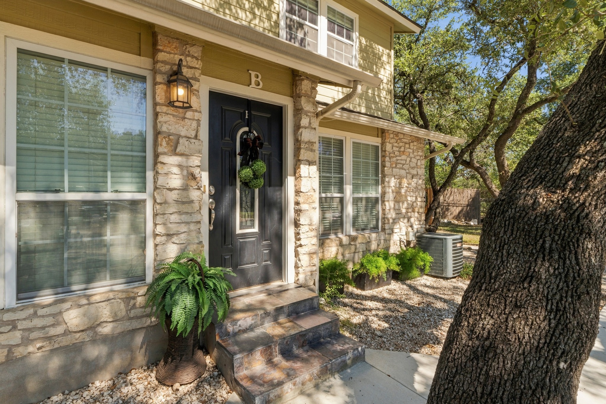 1504 Allen Rd Unit B — photo