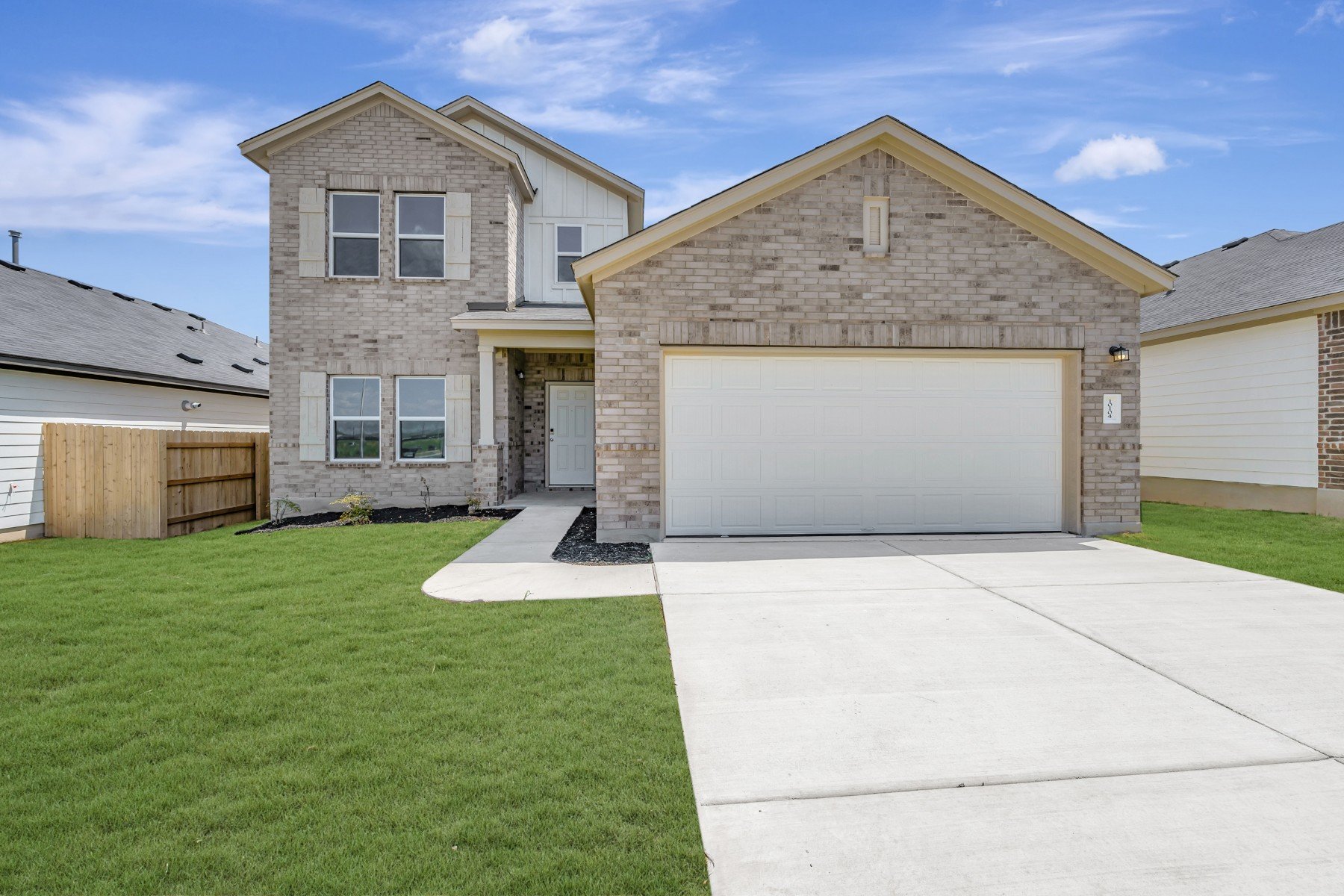 10104 Majestic Hawk Way — photo