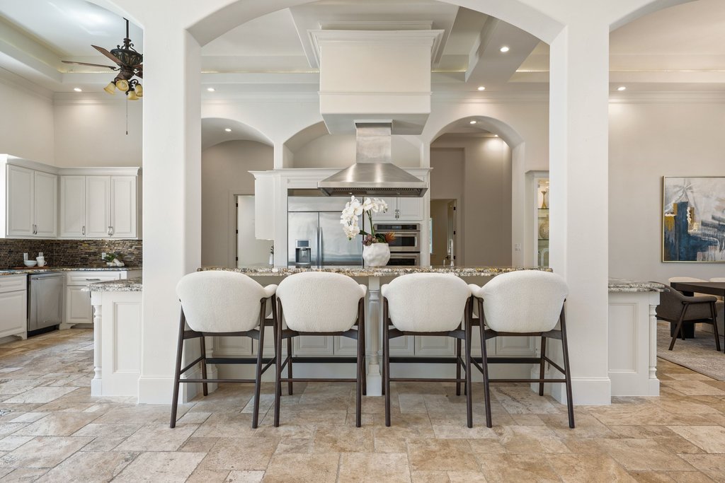 102 Long Point CV — photo