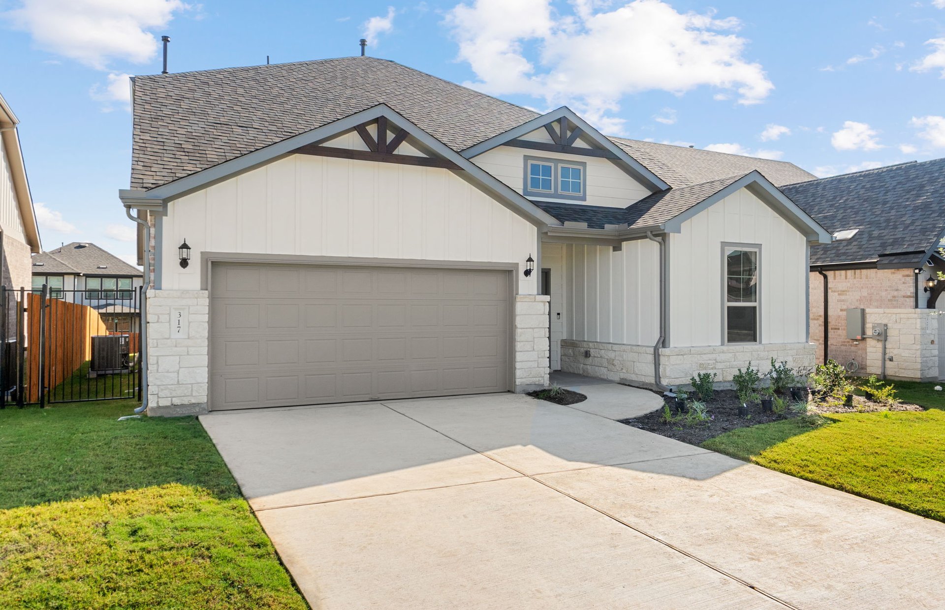 317 Bristlecone Bnd — photo