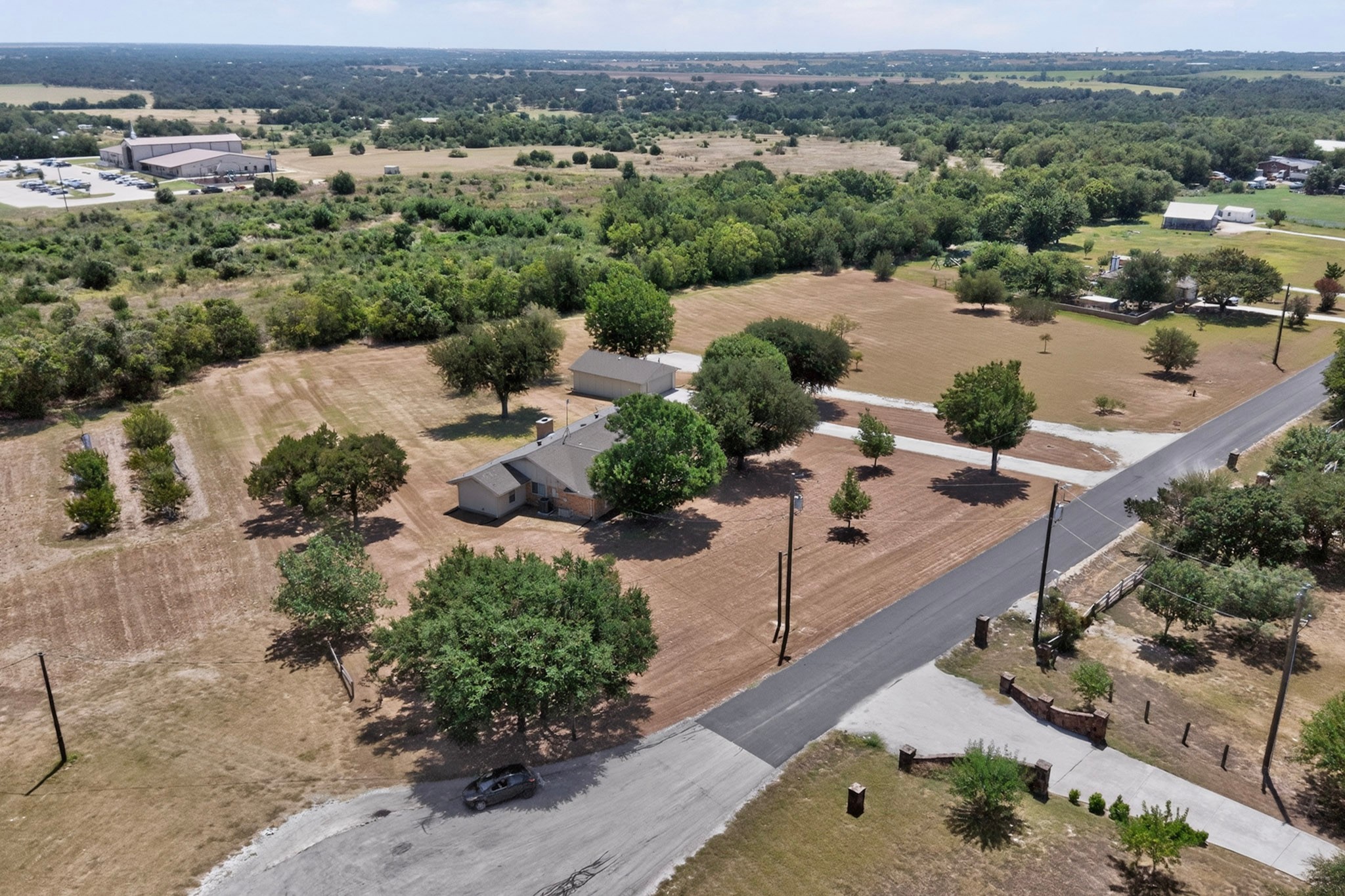 350 Richard Road, Georgetown, TX 78626 — photo 2