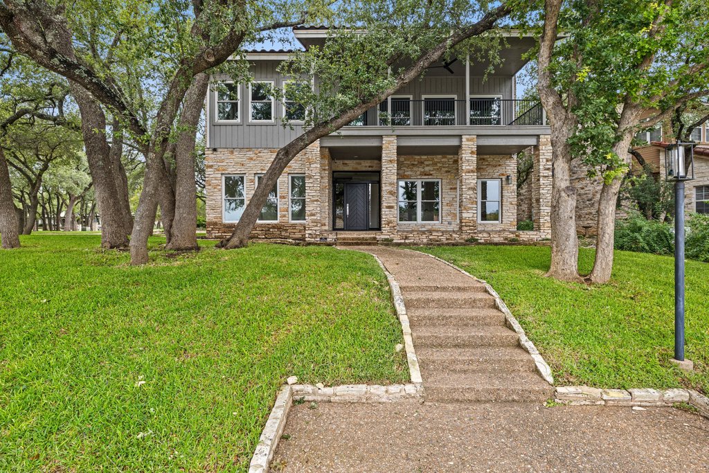 201 Crescent Blf — photo