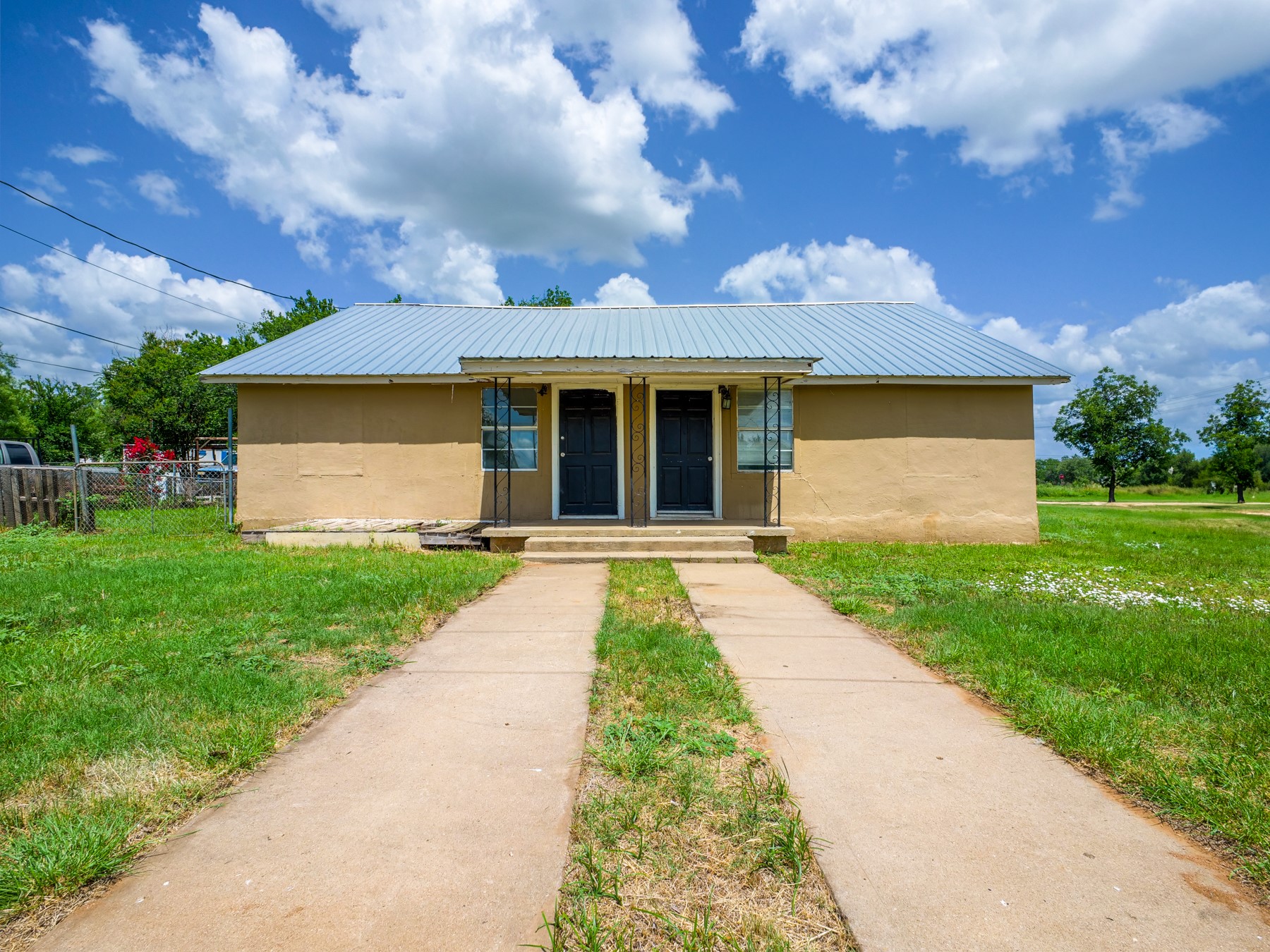 1004 Avon Ave — photo
