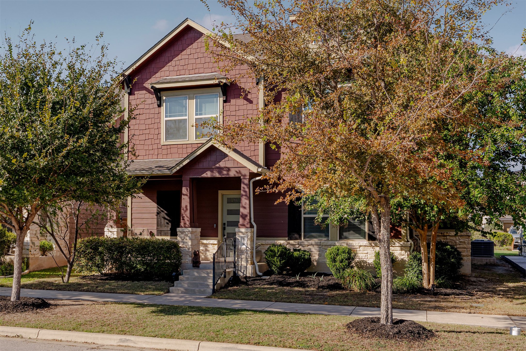 8709 Blaze Dr — photo