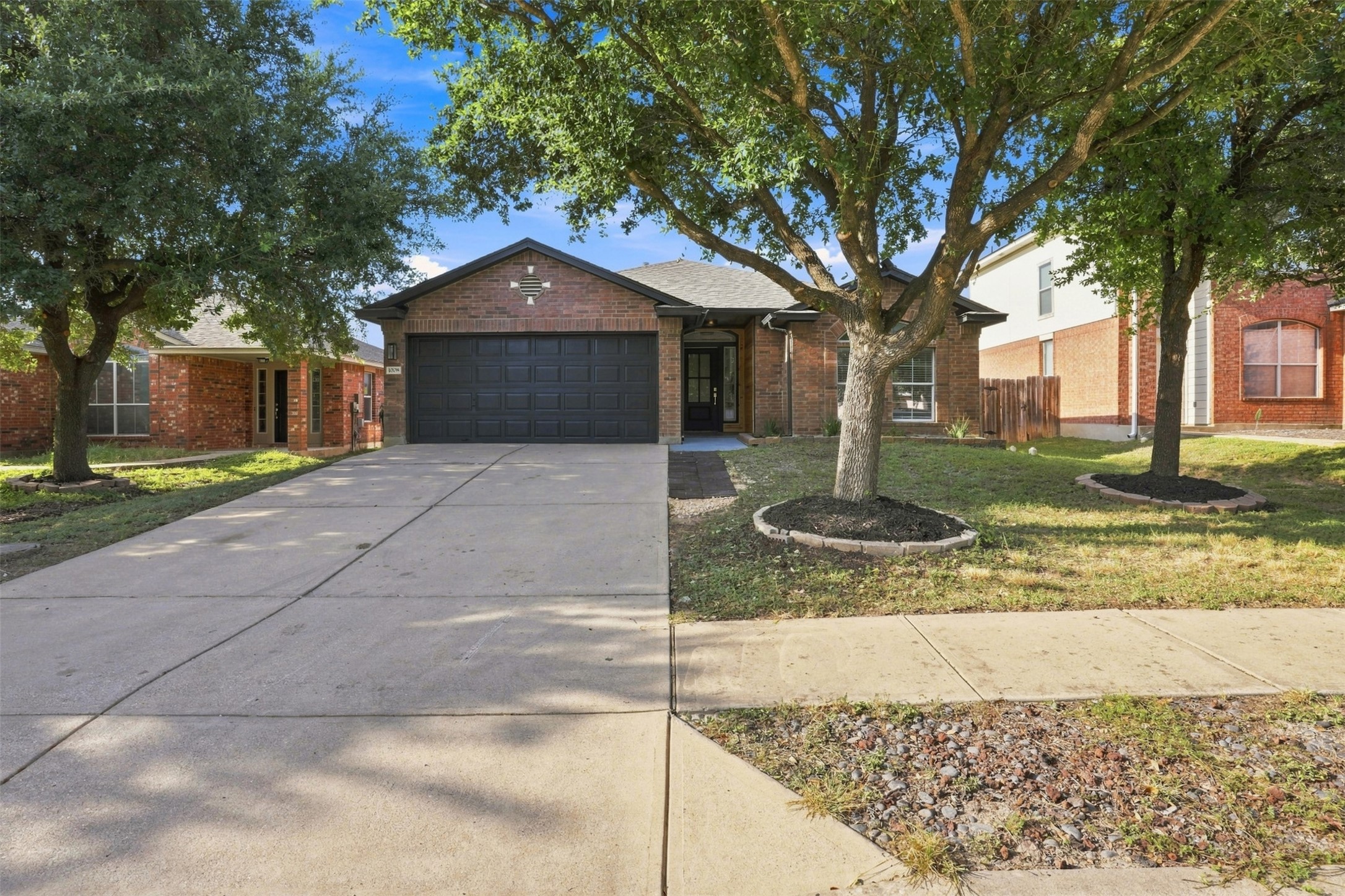 1008 Grey Castle Dr — photo