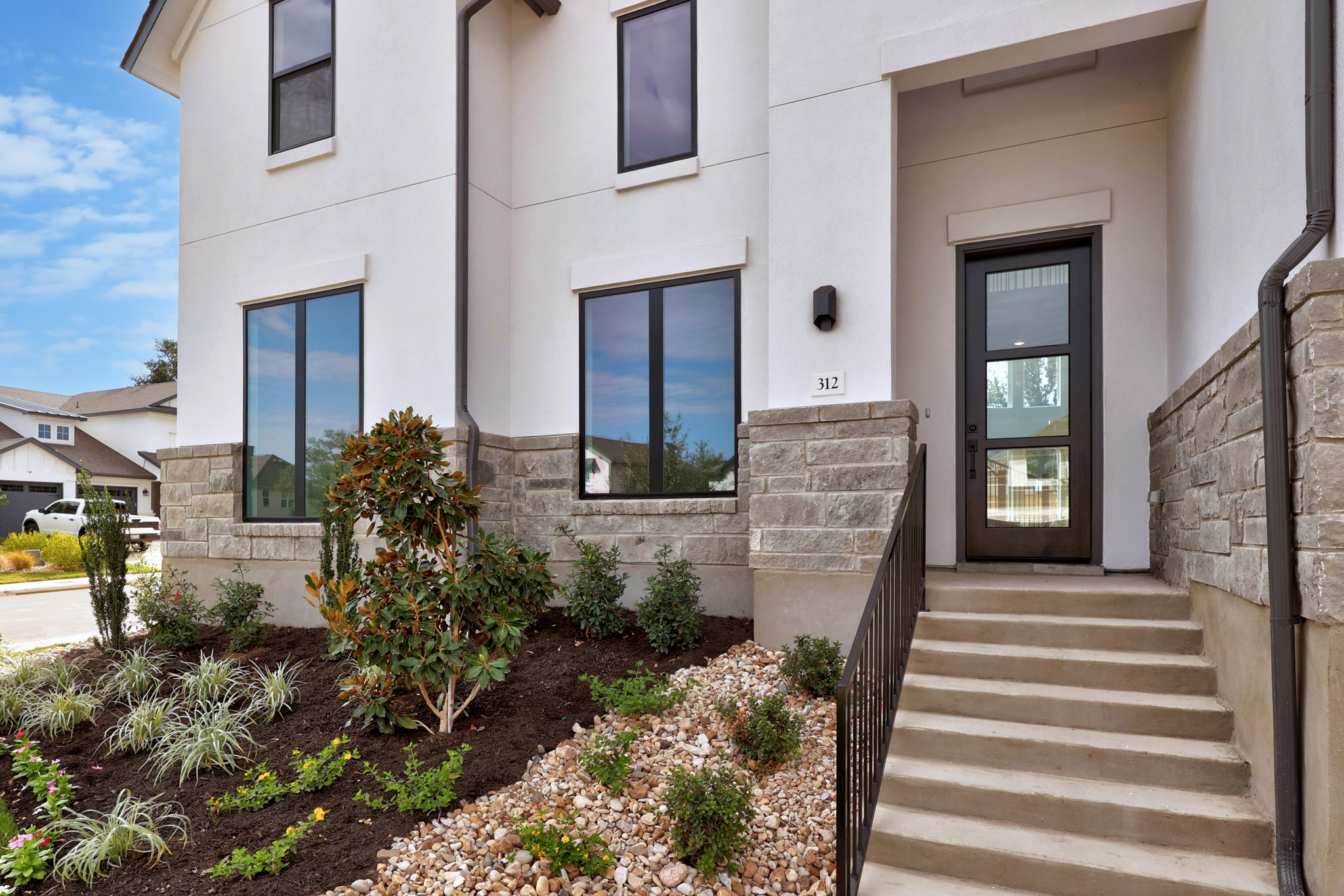 312 Lightstone Drive, Georgetown, TX 78633 — photo 2