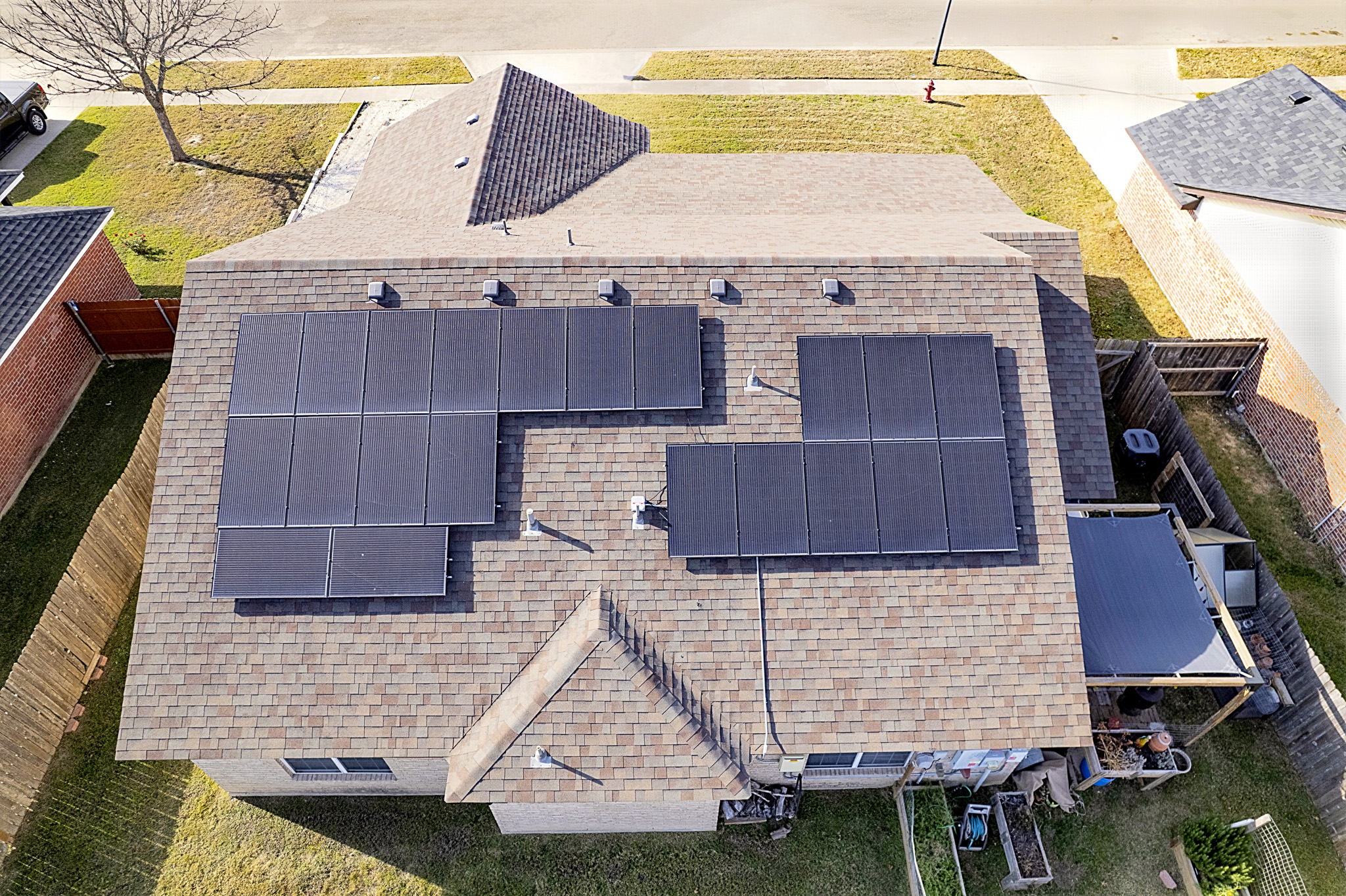 2416 Merle Dr — photo