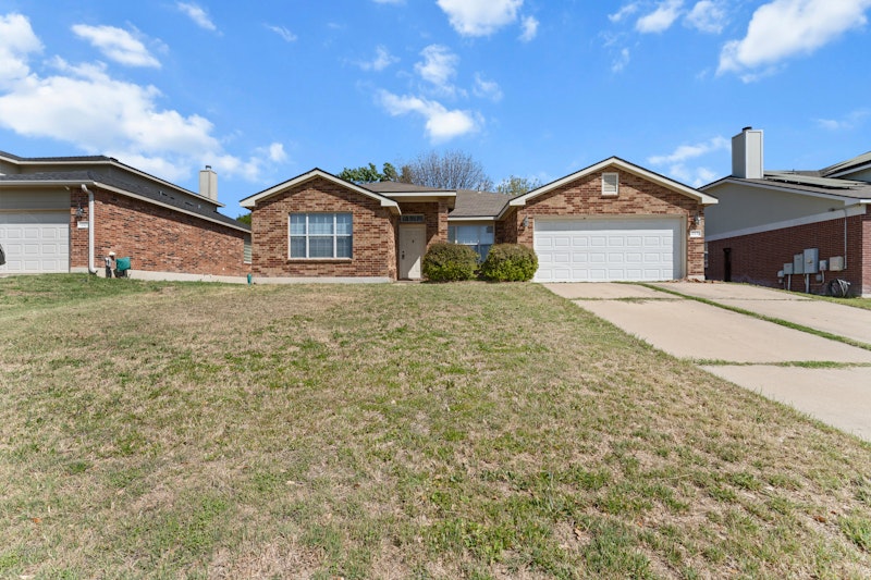 713 Bighorn Dr — photo