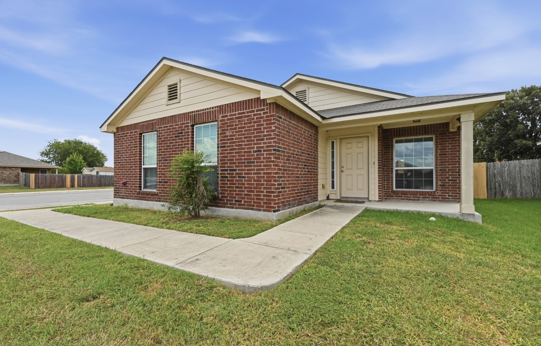 1600 Wedgewood Trl — photo