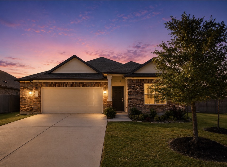 145 Blue Blaze Trl — photo