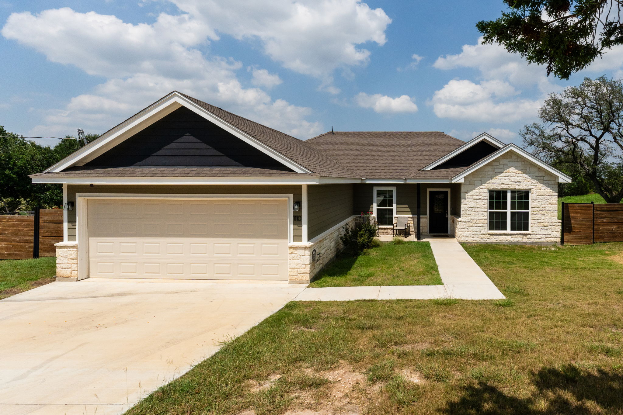 1110 County Road 1045 — photo
