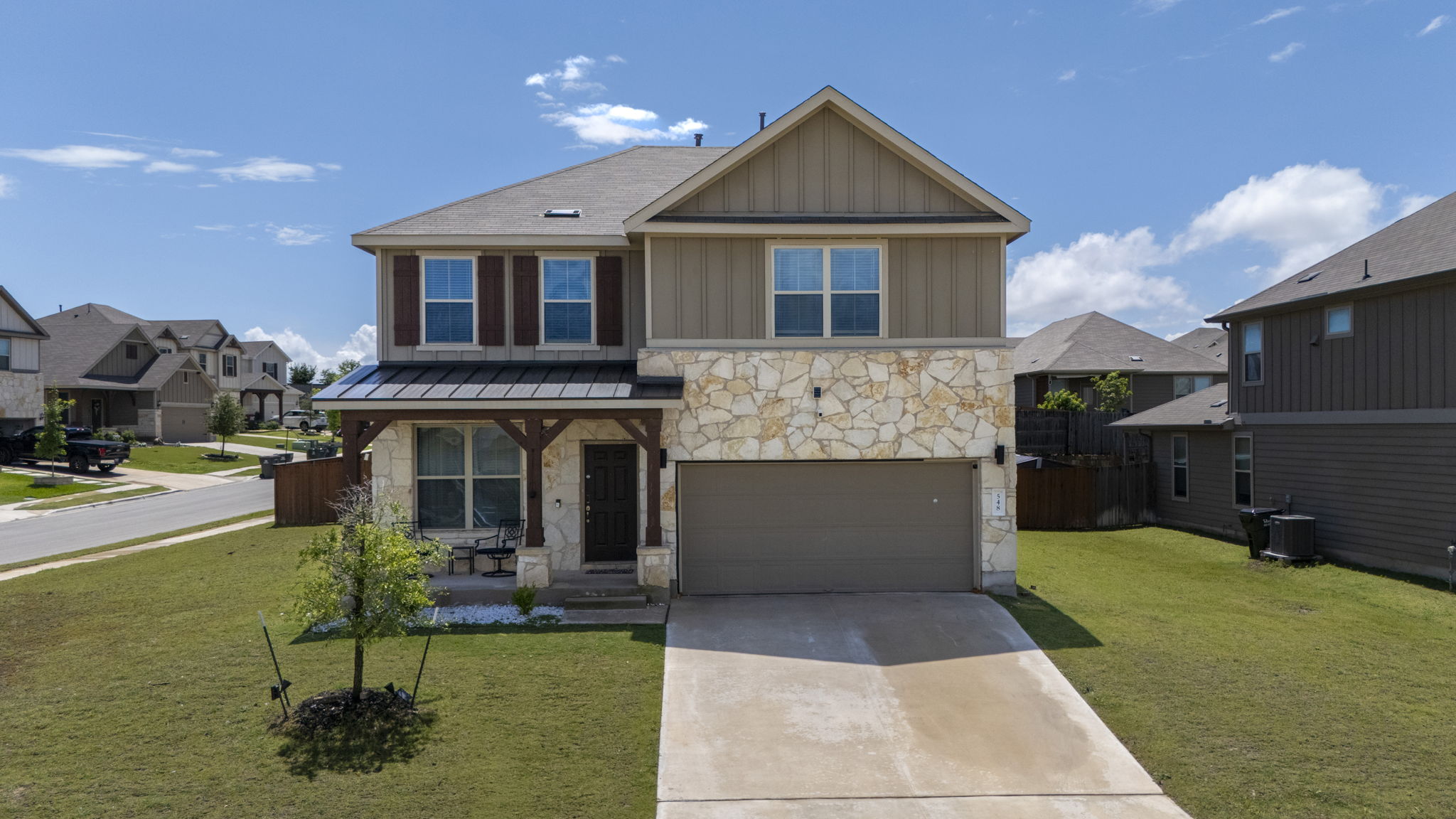 548 Purple Heart Dr — photo