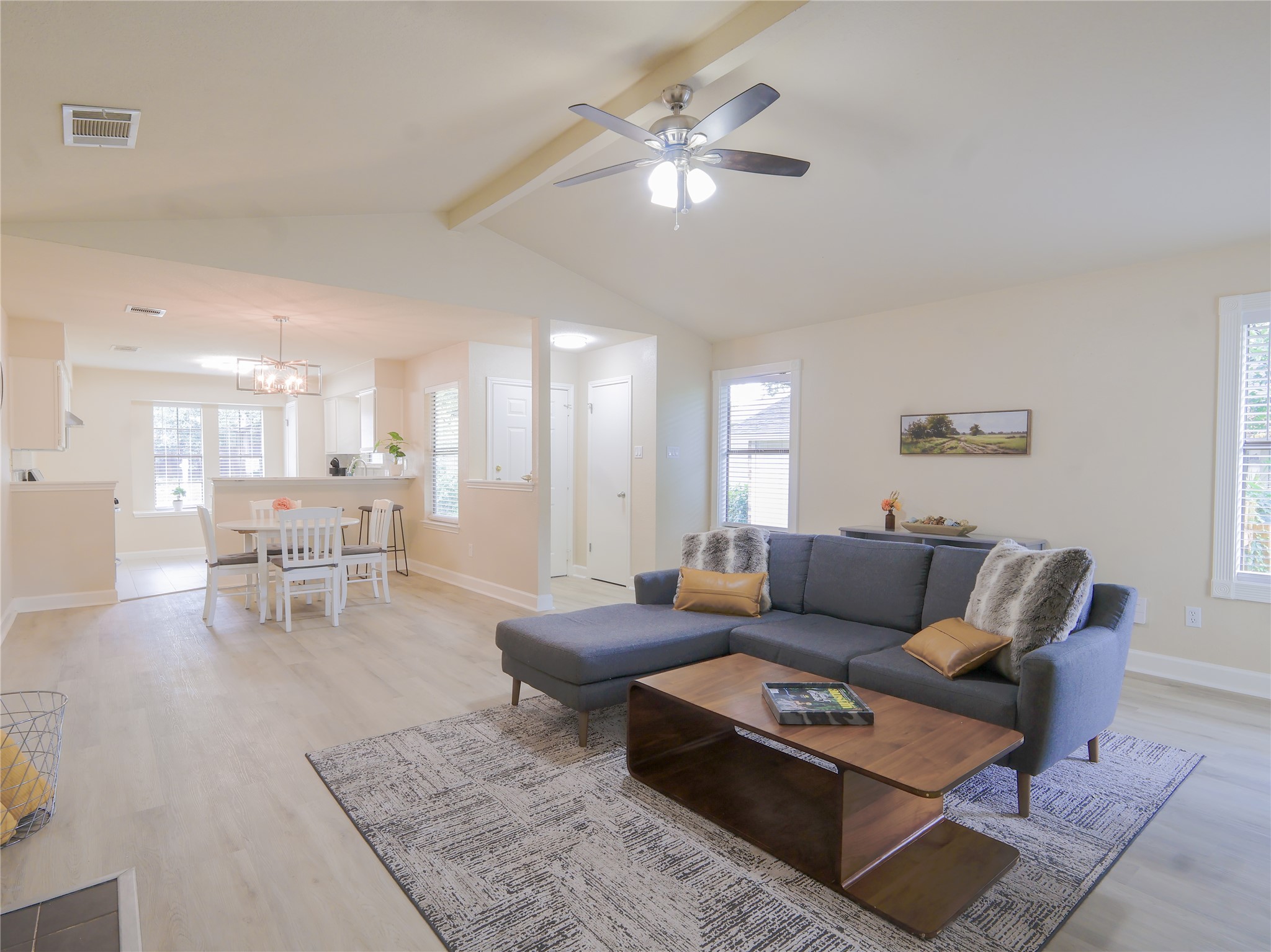 12903 Campos Dr — photo