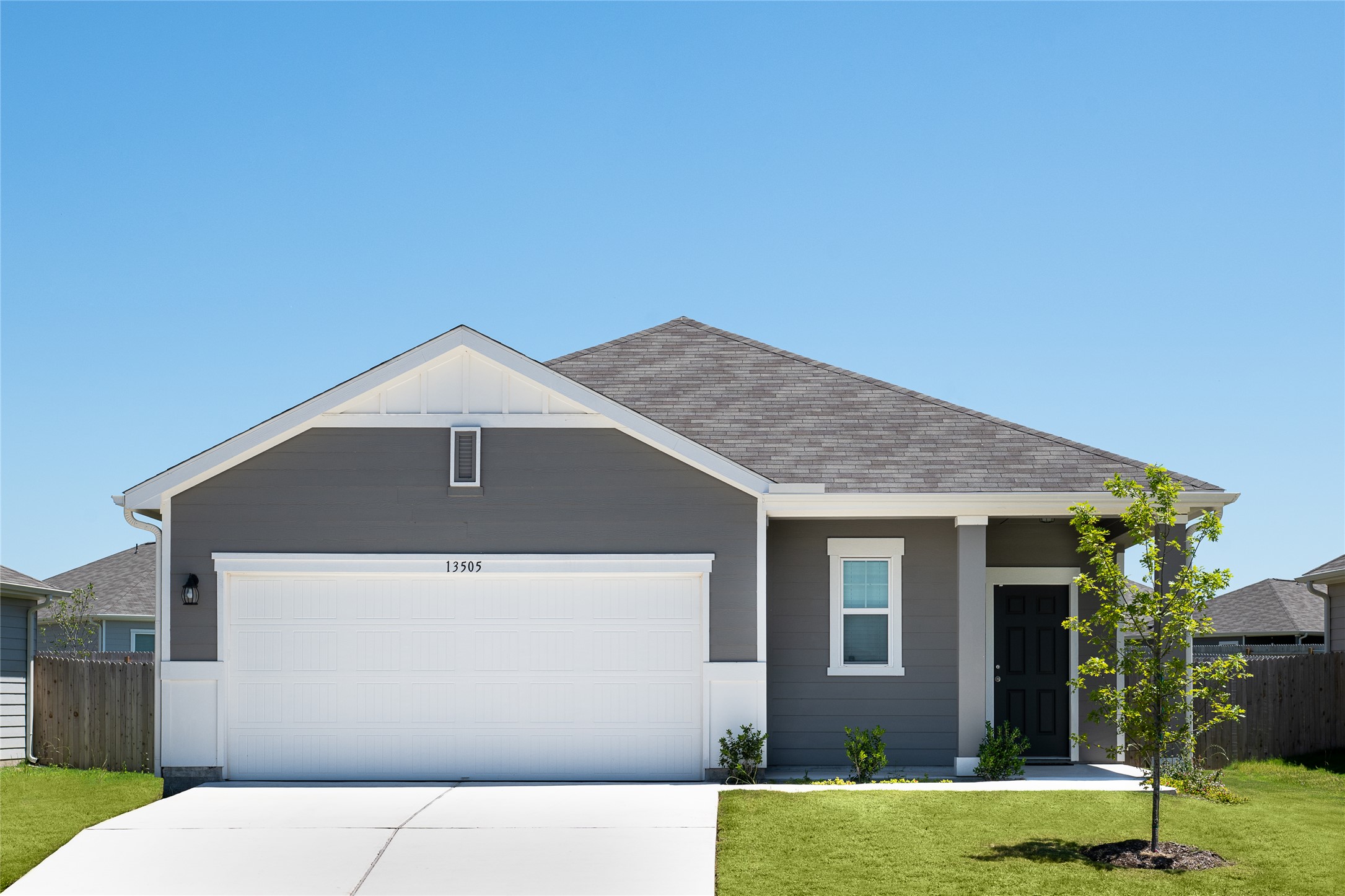 1337 Morris Loop — photo