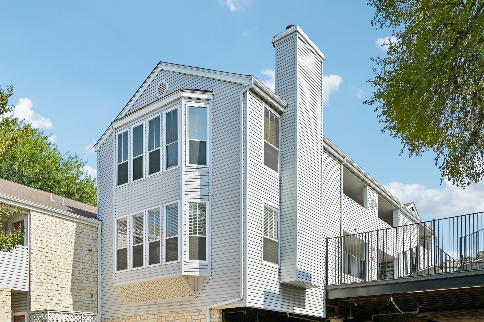 2520 Quarry Rd 202 — photo