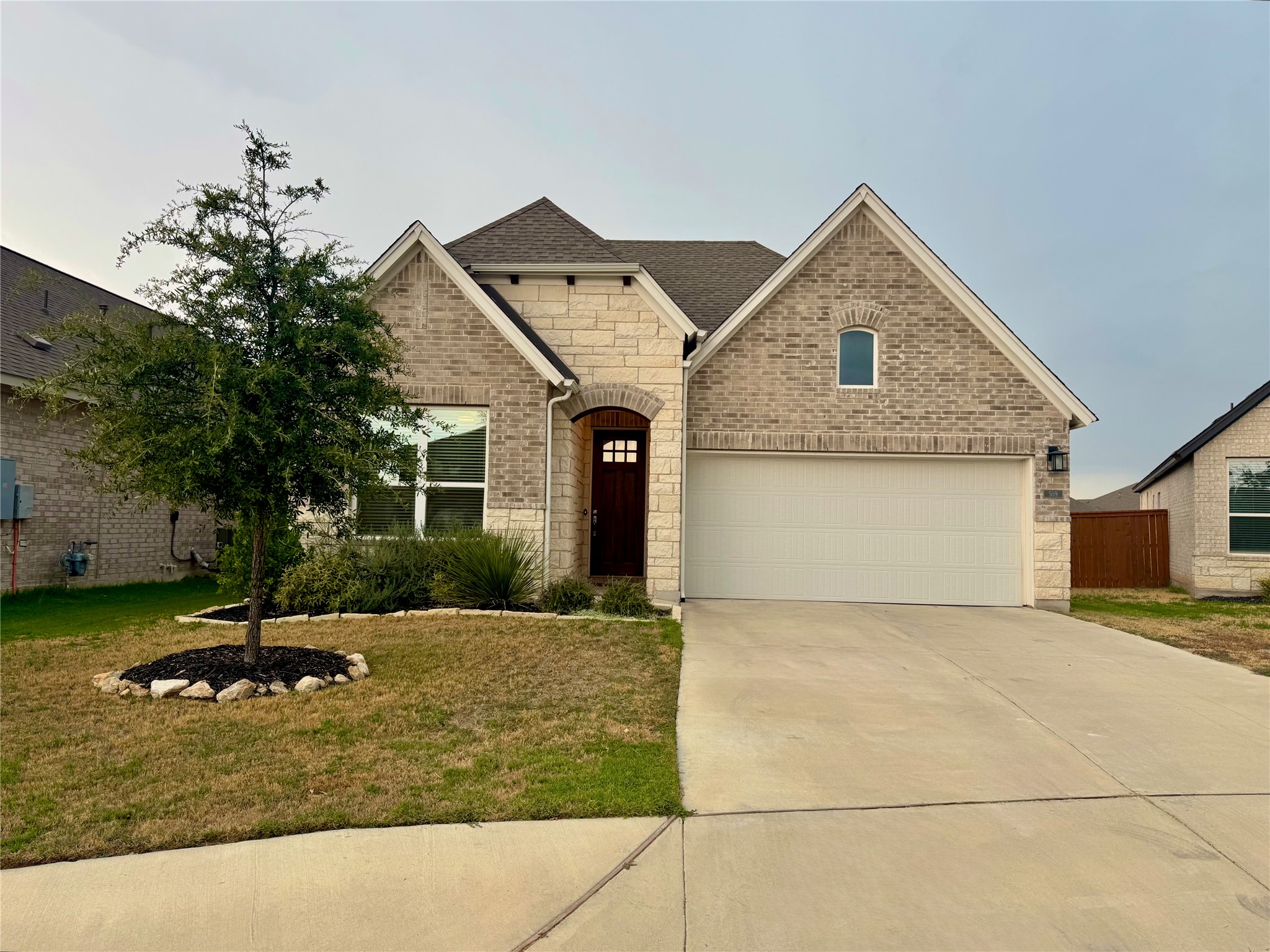 509 Three Feathers Ct — photo