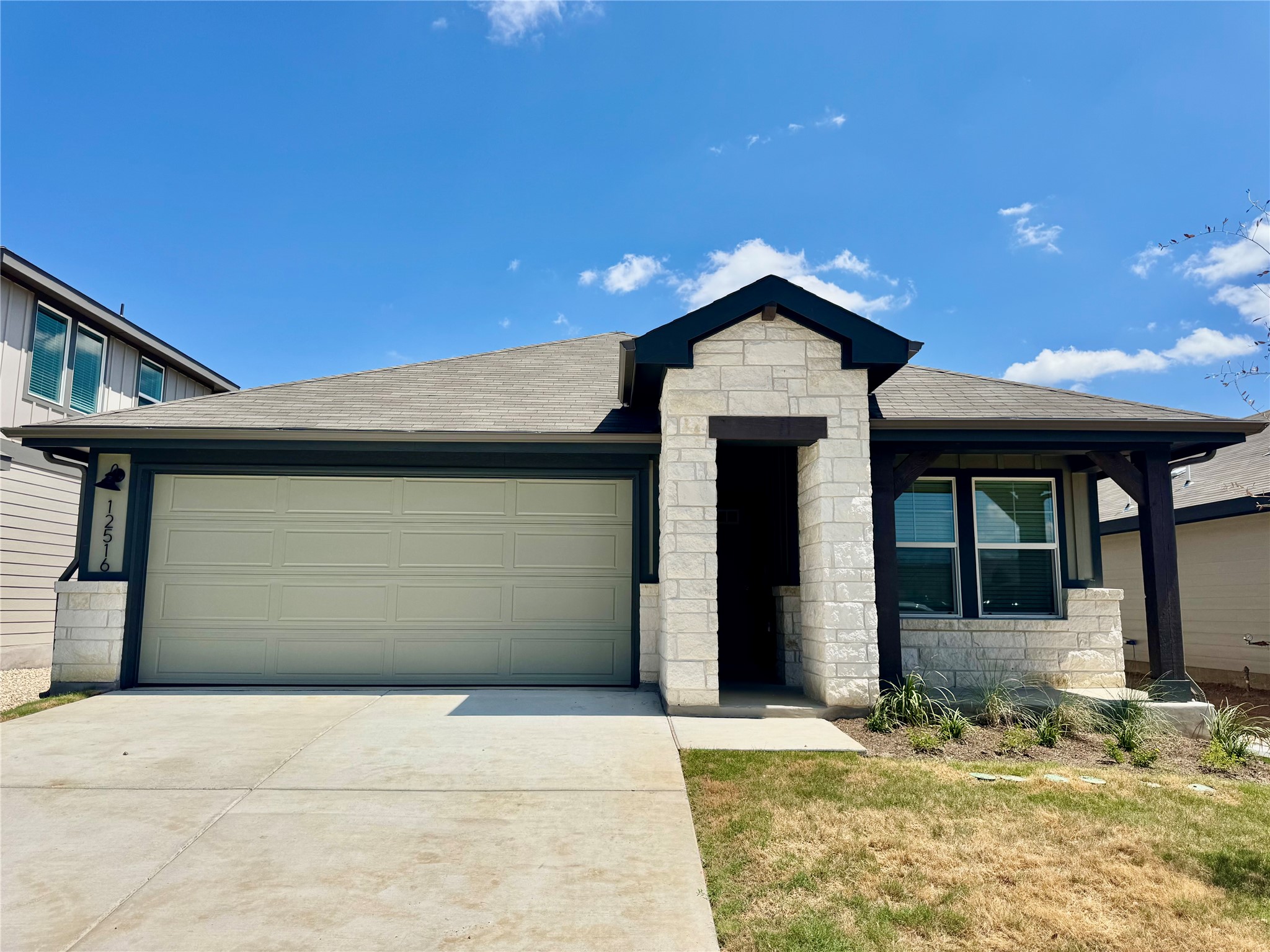 12516 Saint Thomas Dr — photo