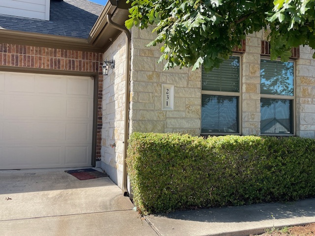 2304 S Lakeline Blvd 231 — photo