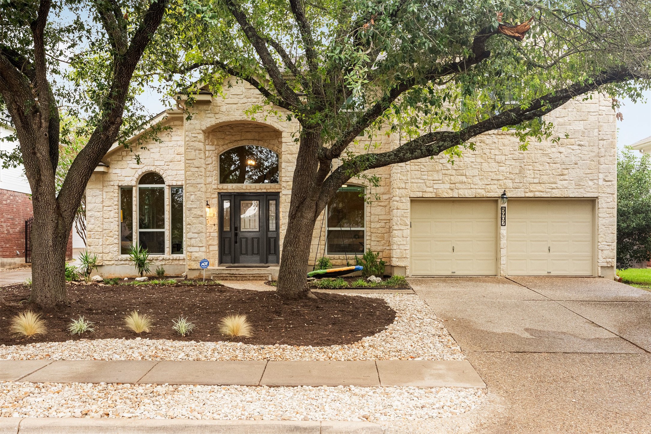 5907 Rickerhill Ln — photo