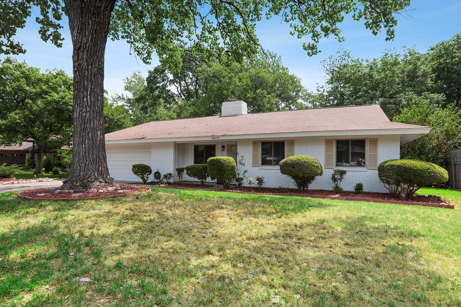 8911 Pointer Lane, Austin, TX 78758 — photo 2