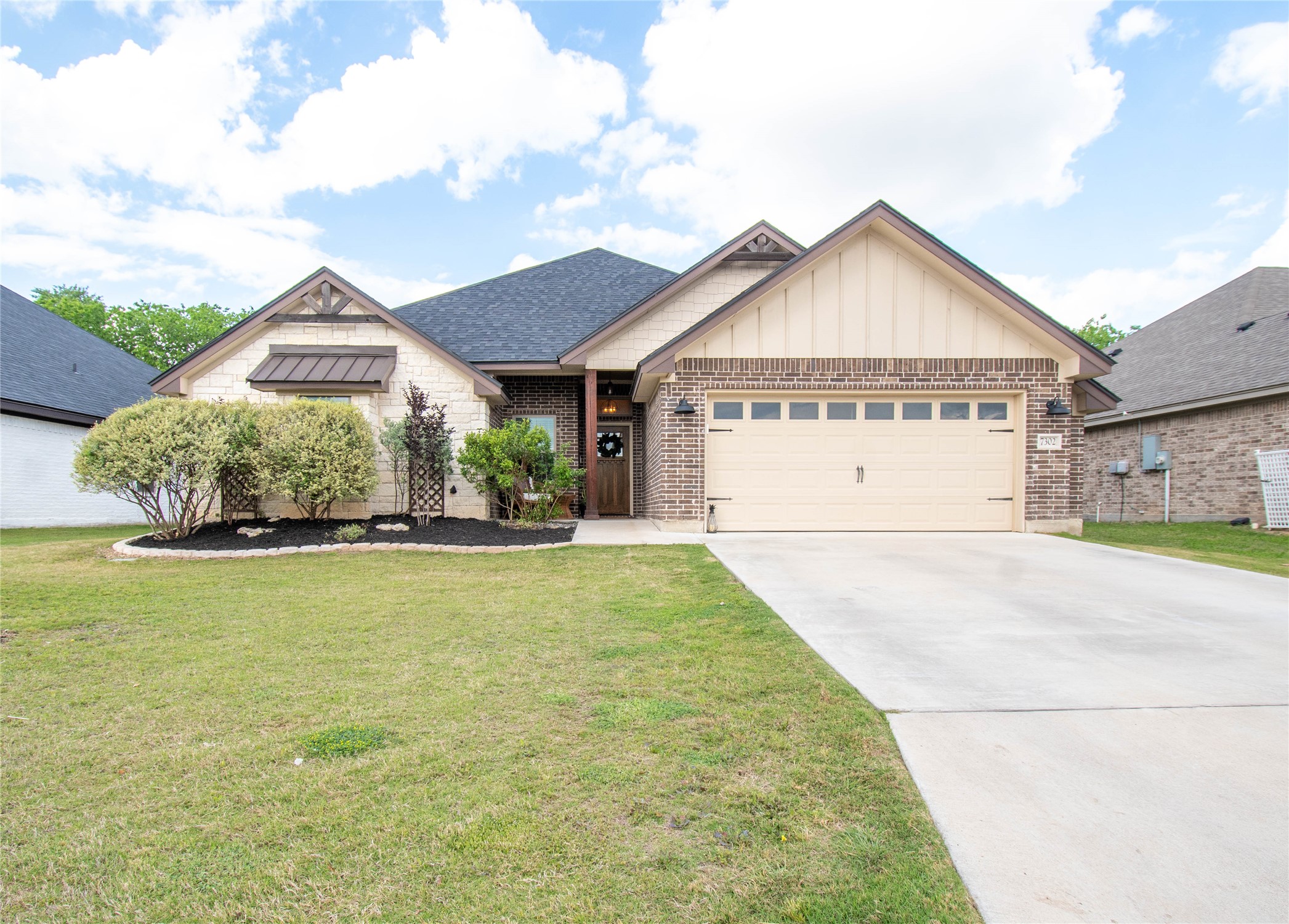 7302 Golden Heart Dr — photo
