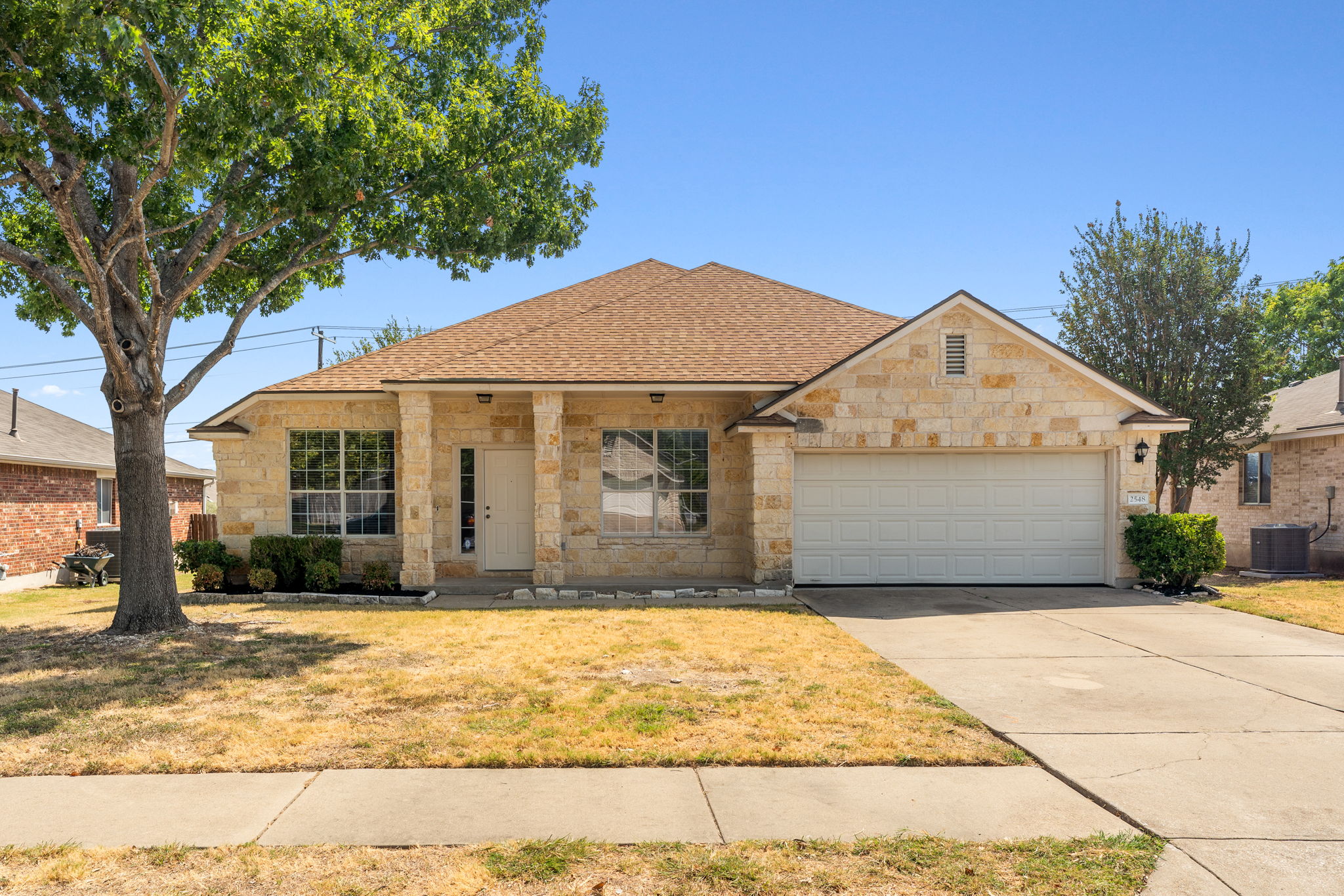2548 Pearson Way — photo