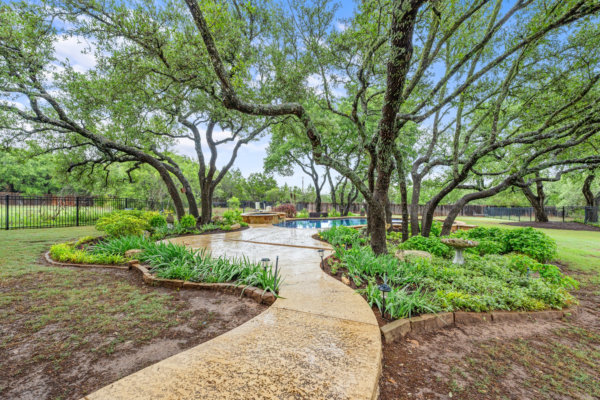 241 Onion Creek Ln — photo