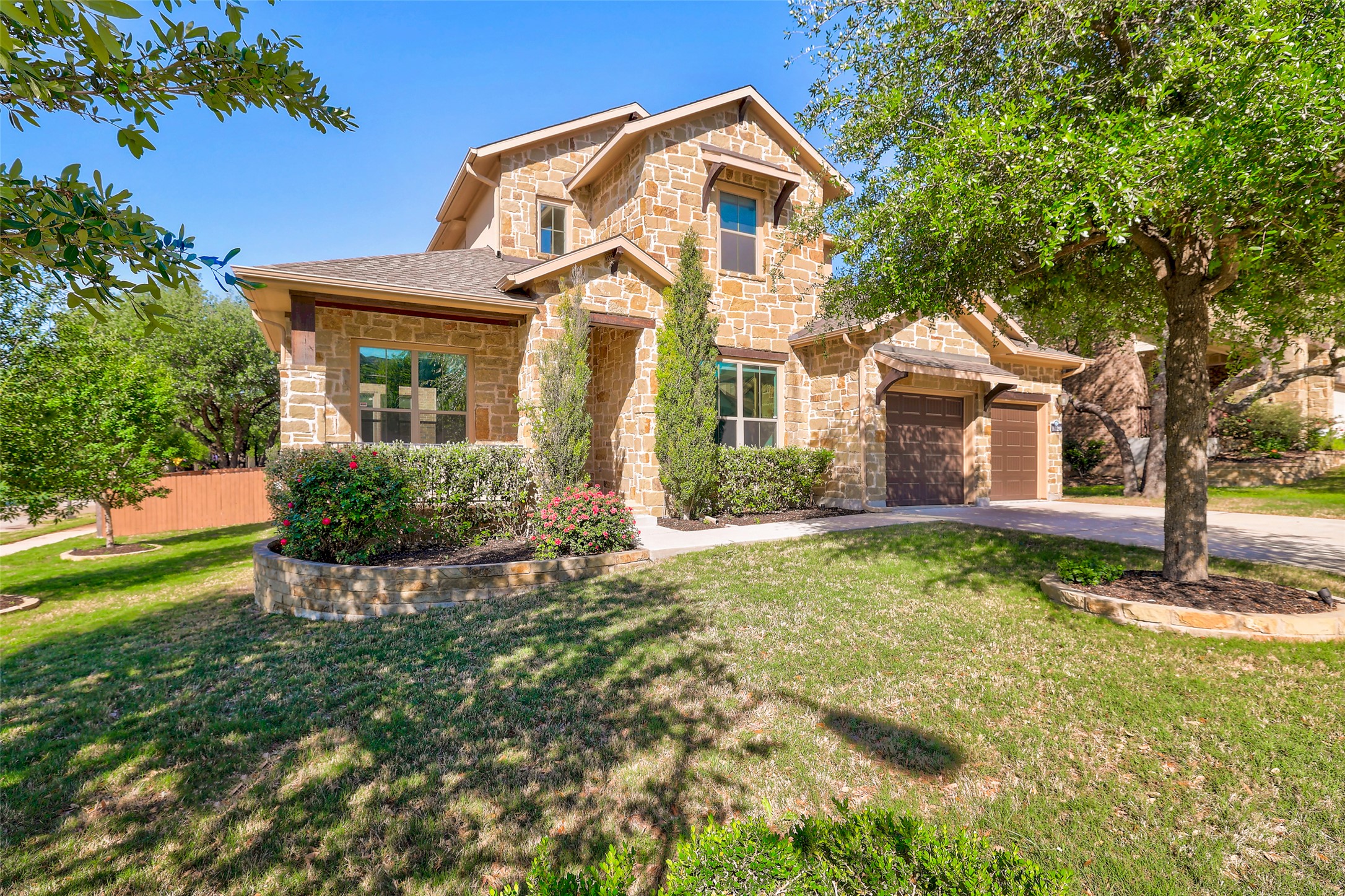 1020 Winding Way Dr — photo