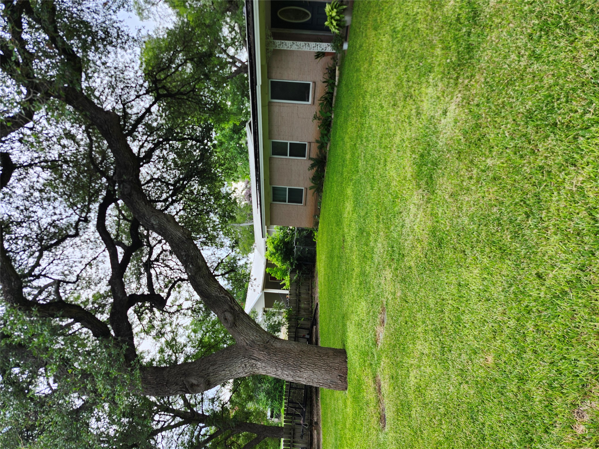 11702 Hornsby St — photo