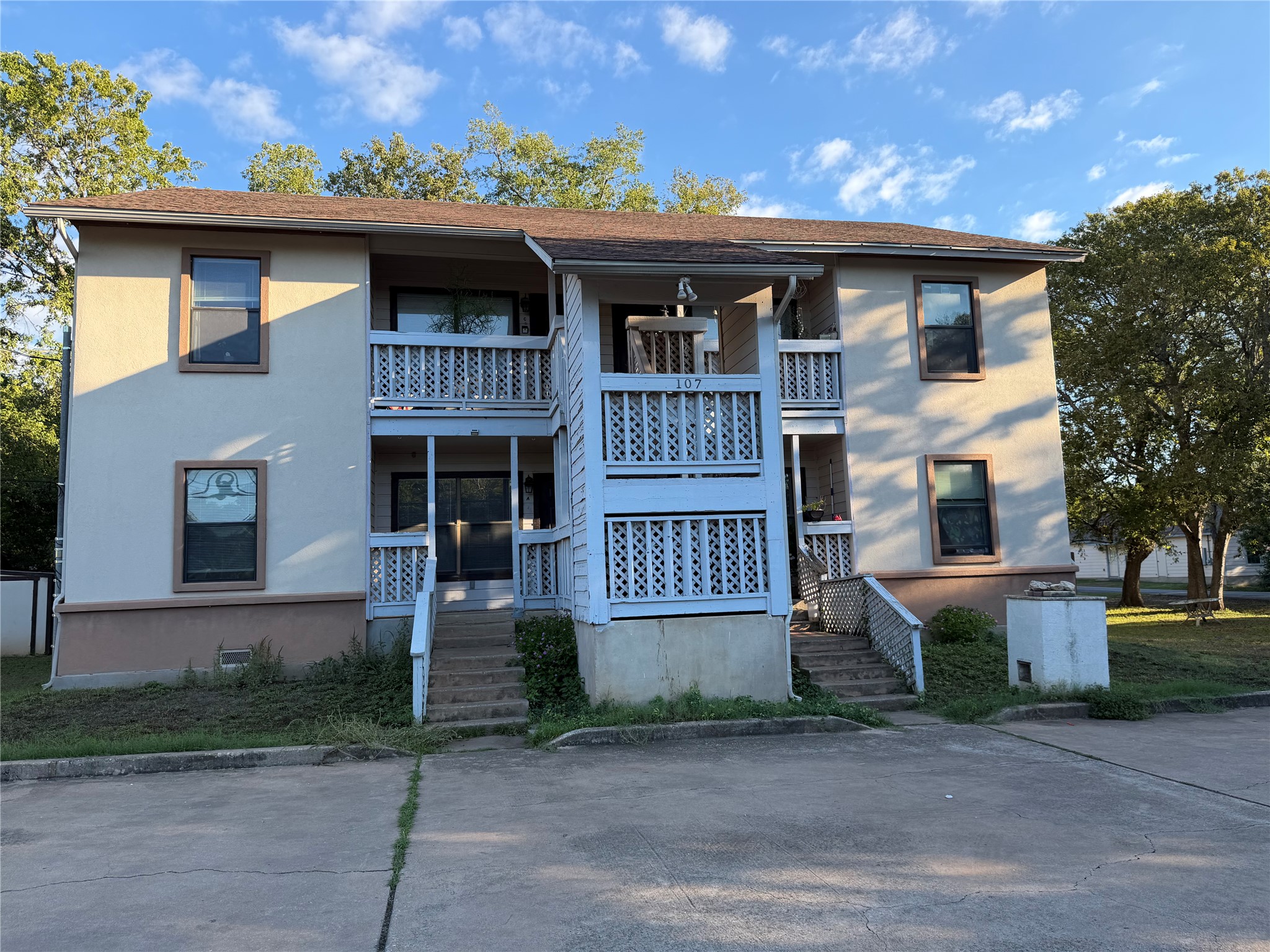 107 E Morrow St a — photo