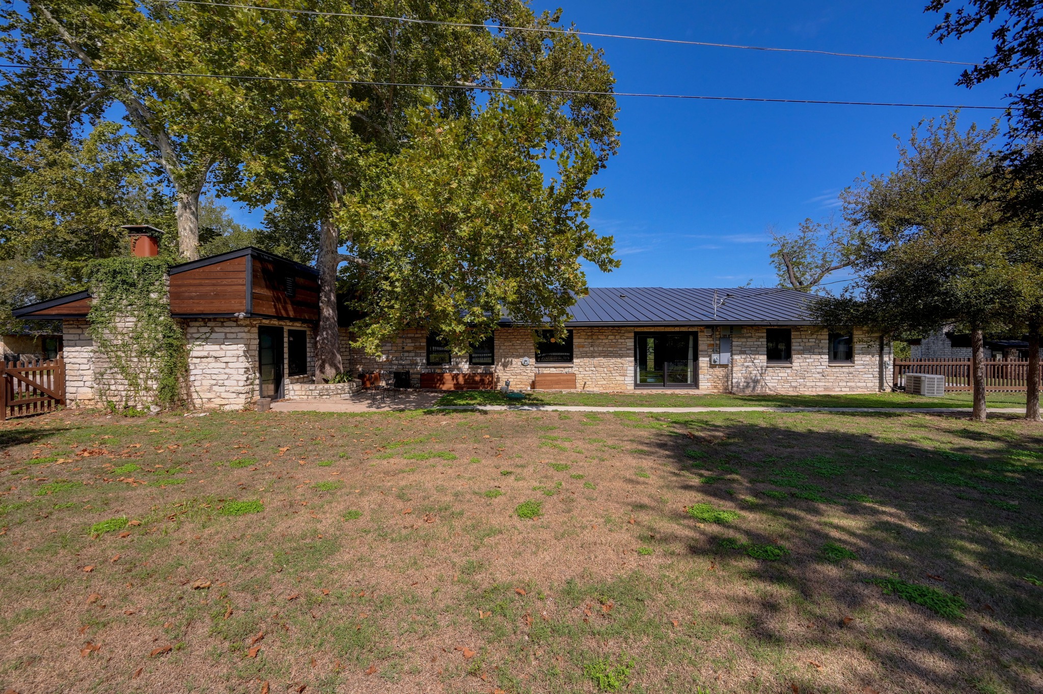 2215 Spoke Hollow Rd — photo