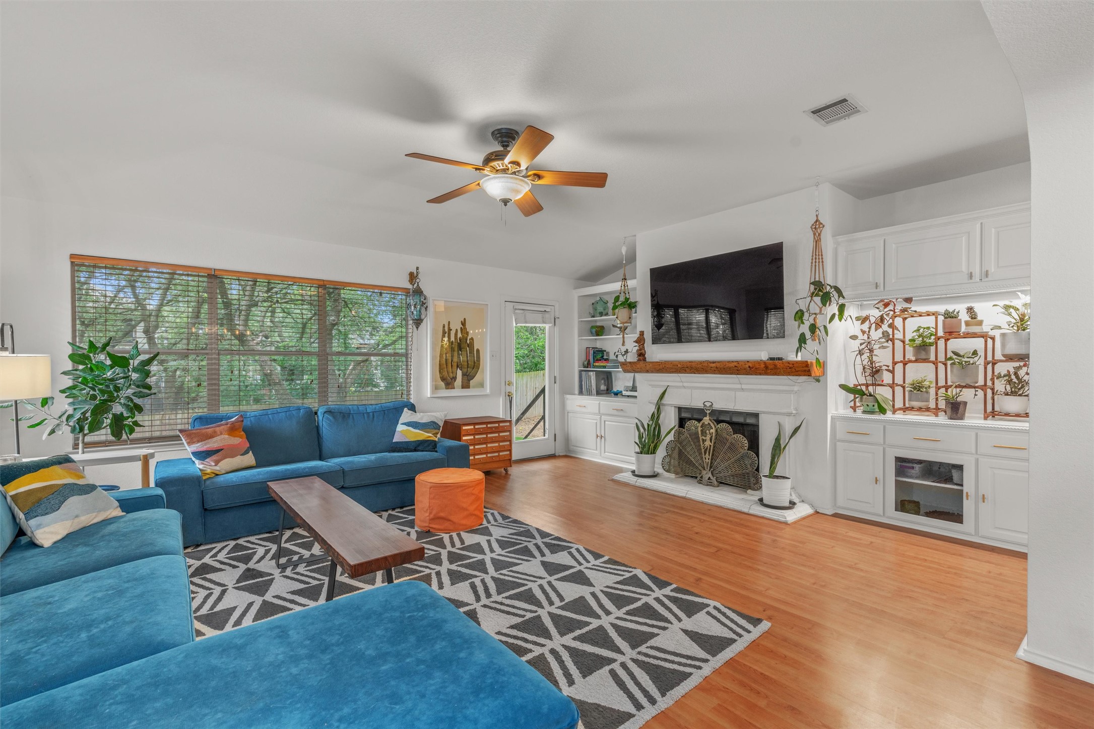 1218 Highland Dr — photo