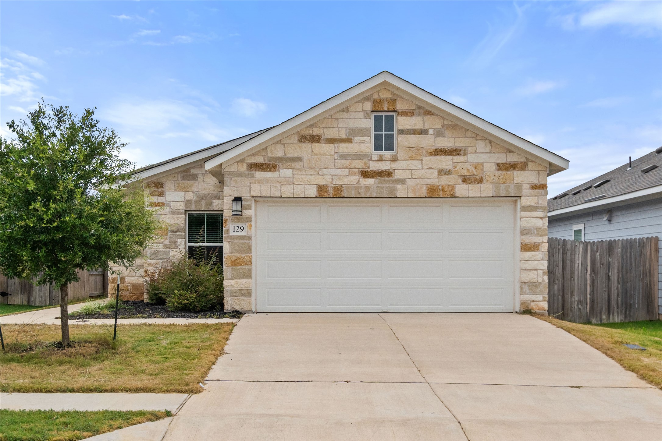 129 Tall Grass Dr — photo