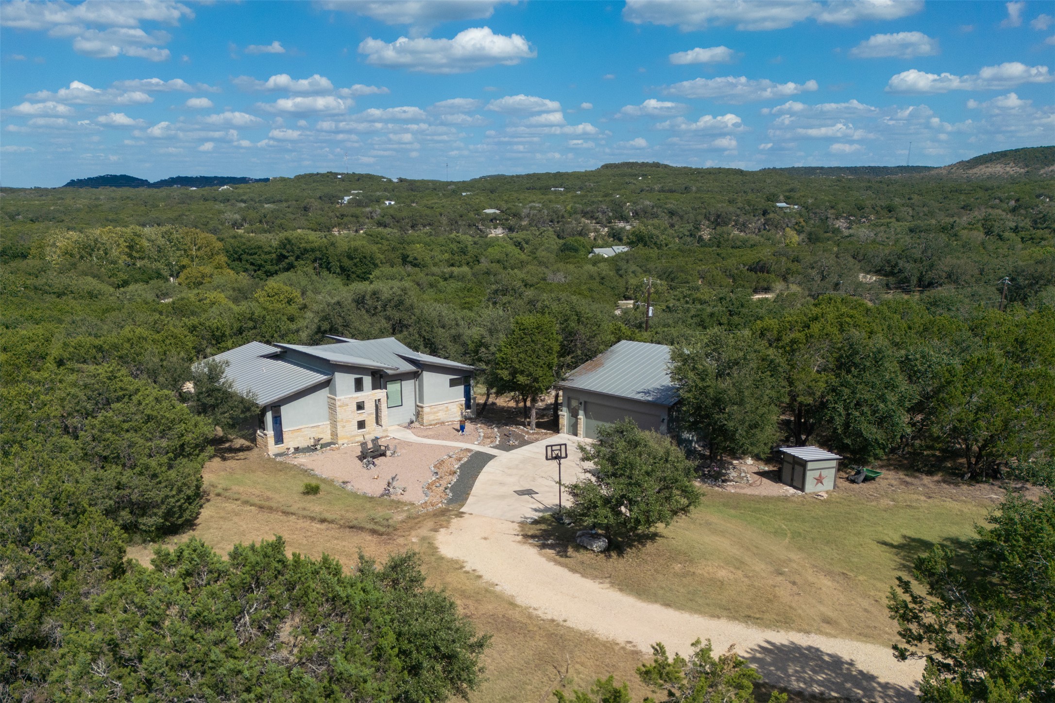 102 Leach Ln — photo