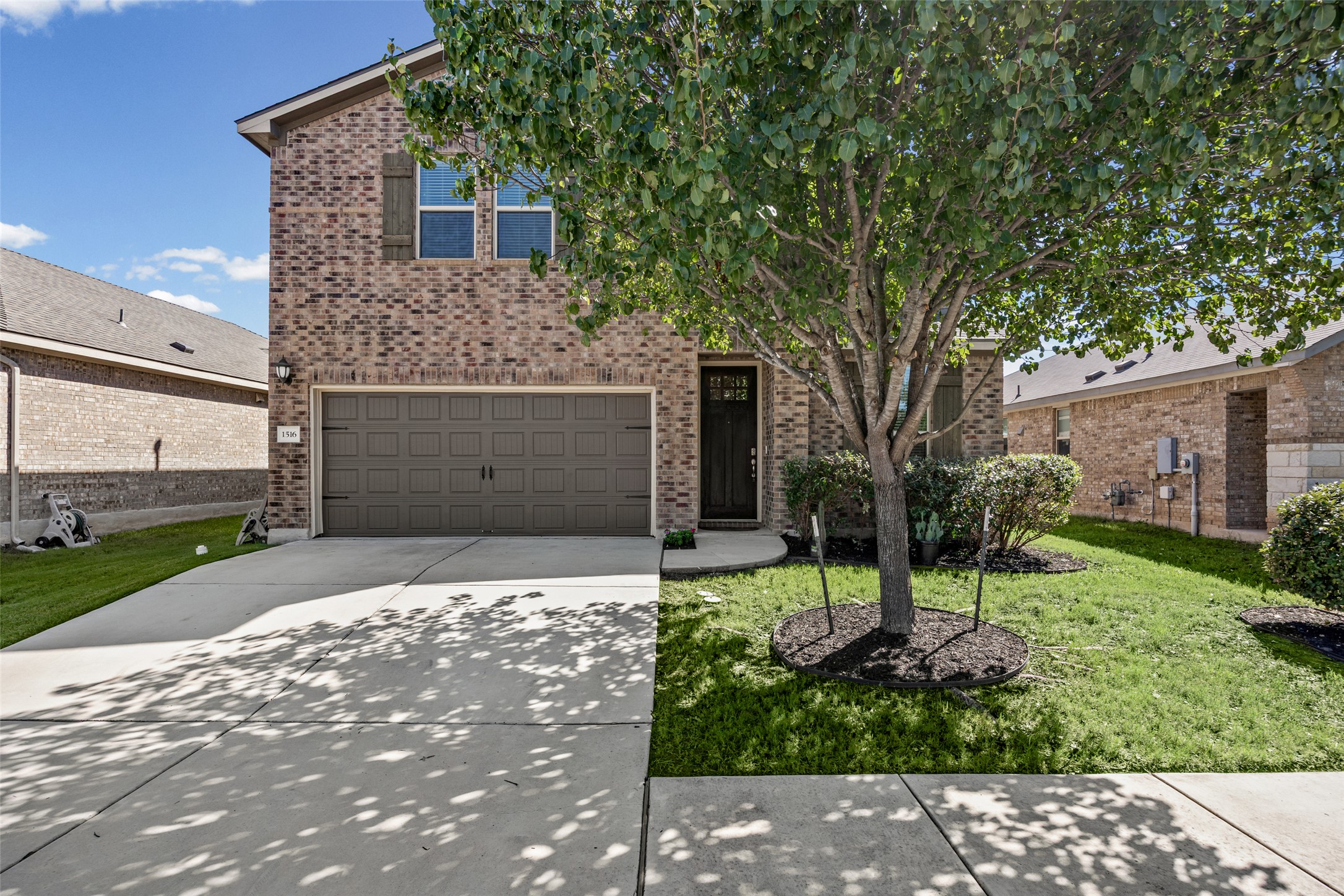 1516 William Bee Dr — photo