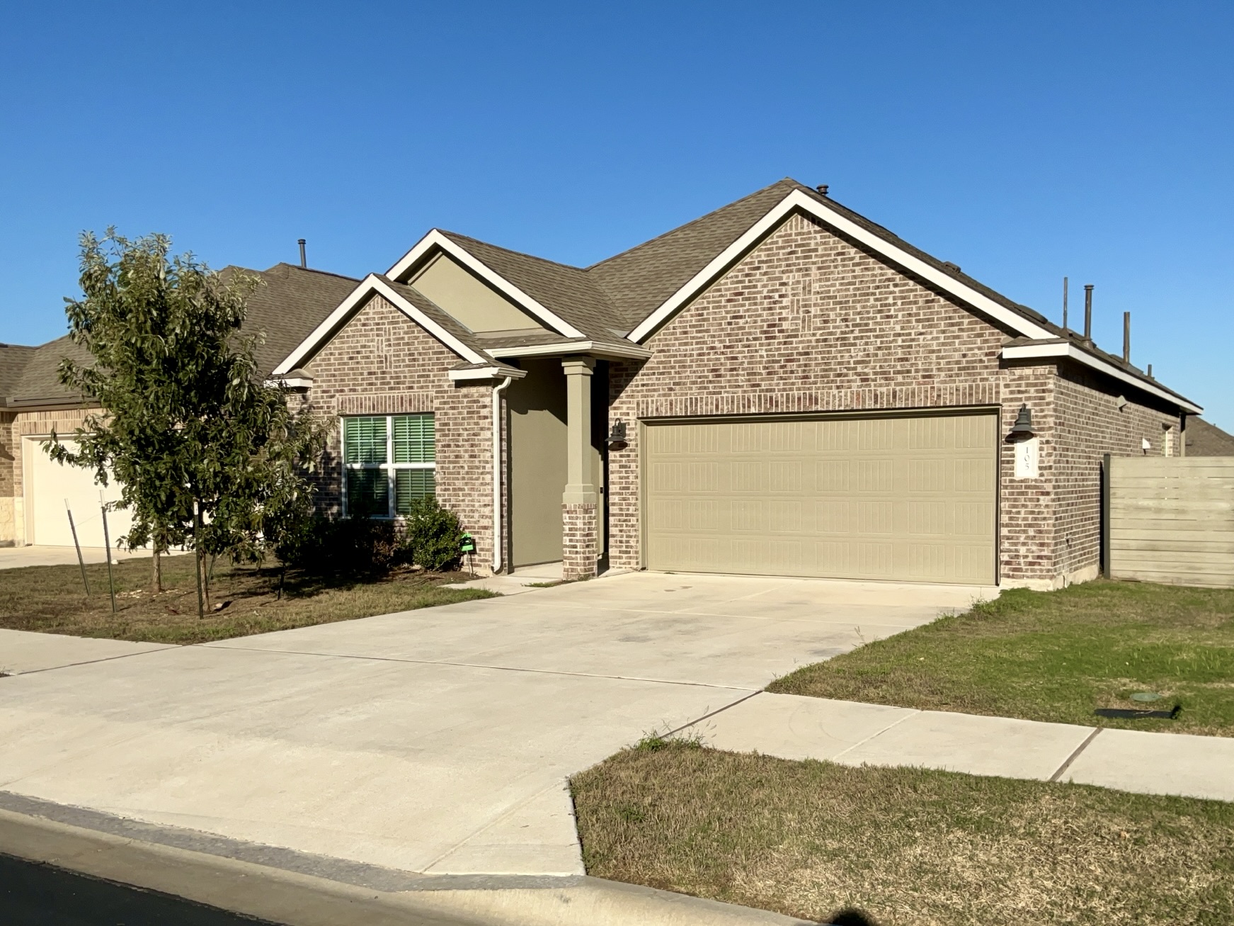 105 Blue Blaze Trl — photo