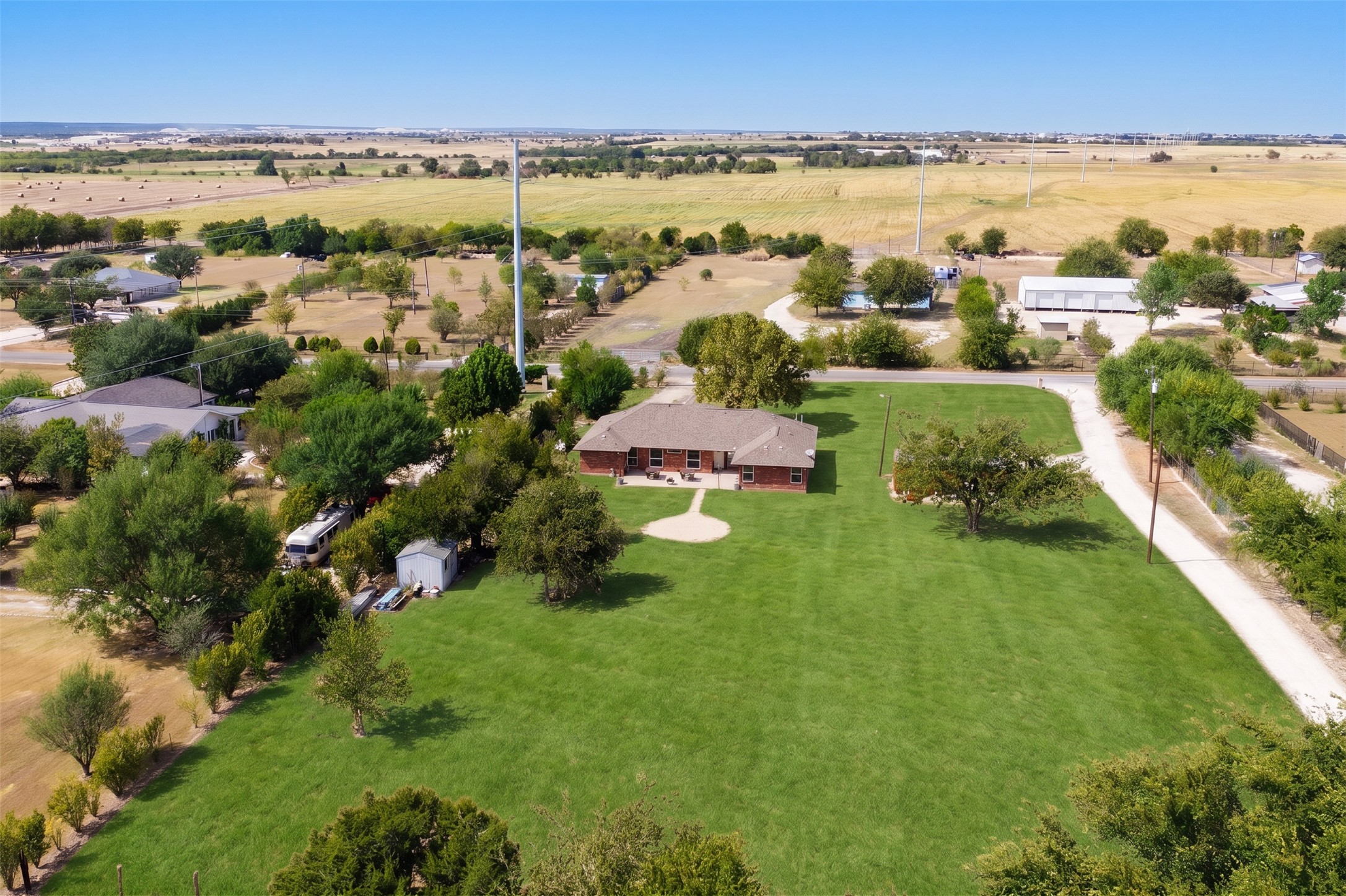 770 Green Acres — photo