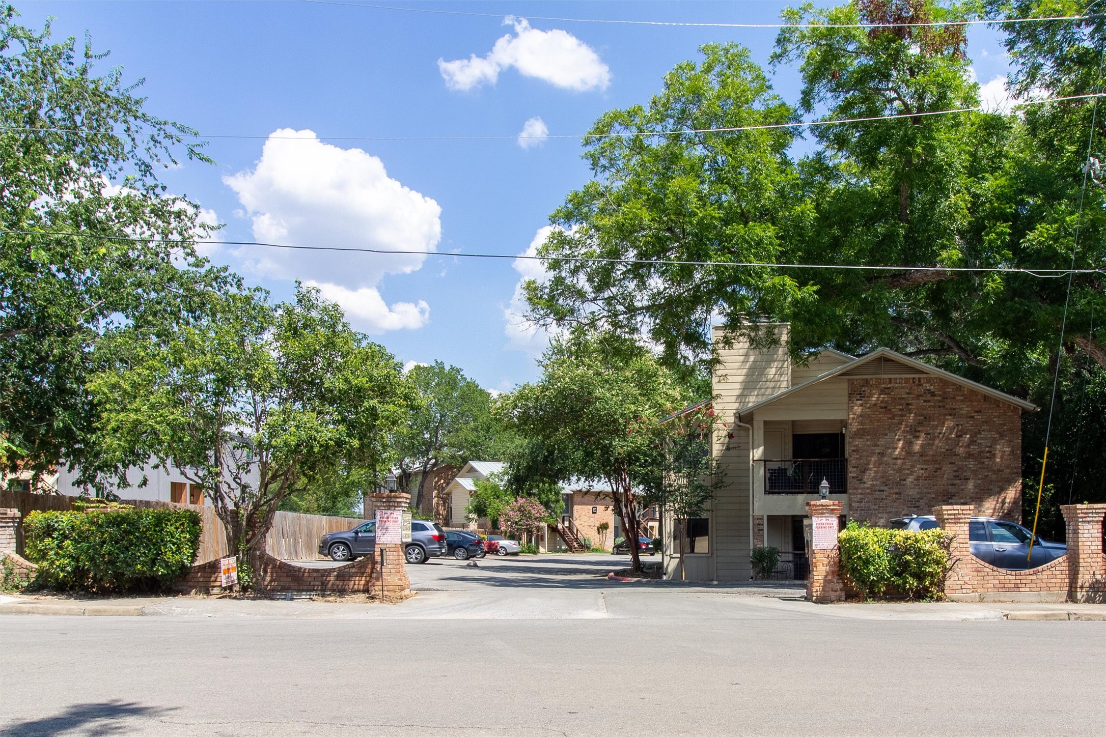 421 W San Antonio St I 2 — photo