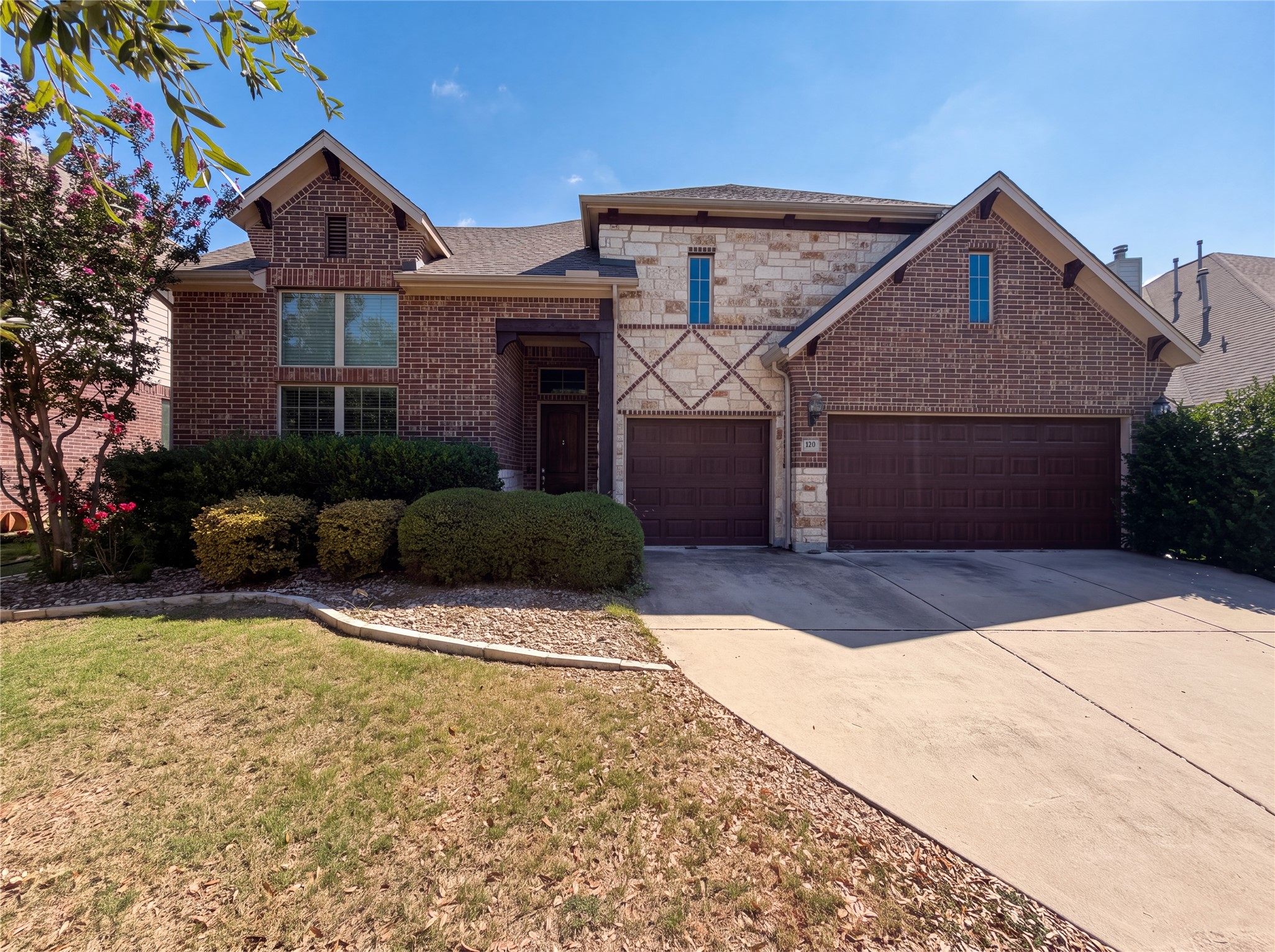 122 Bluehaw Dr — photo