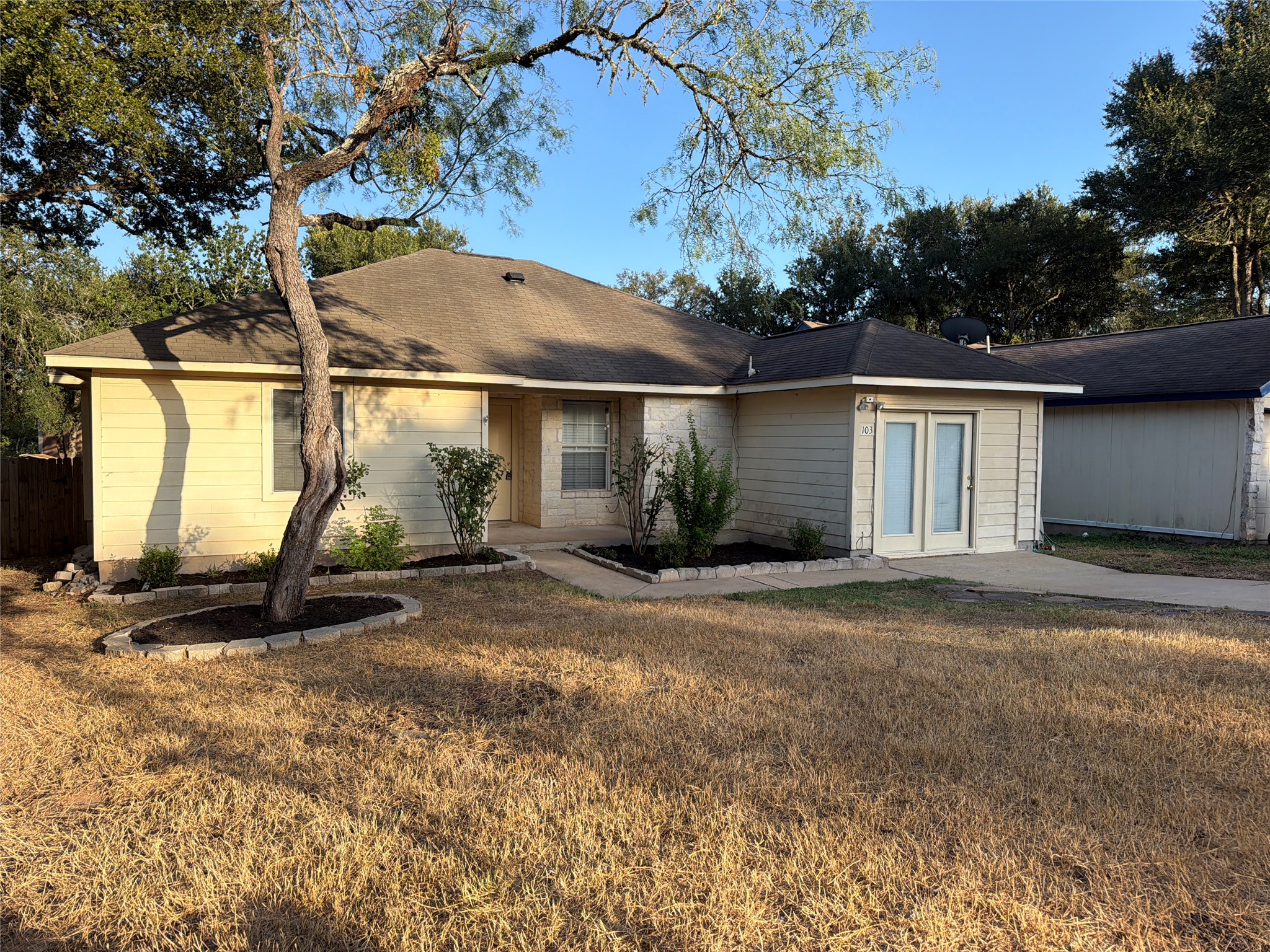 103 N Mockingbird Cir — photo