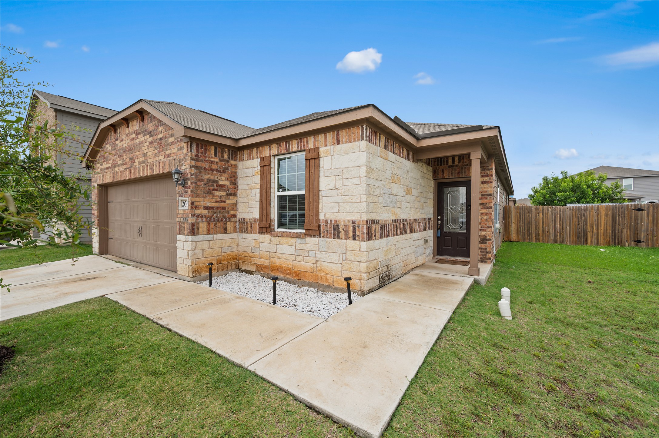 206 Star Spangled Dr — photo