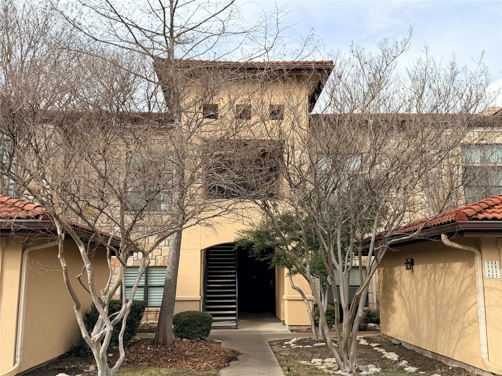 300 San Gabriel Village Blvd 521 — photo