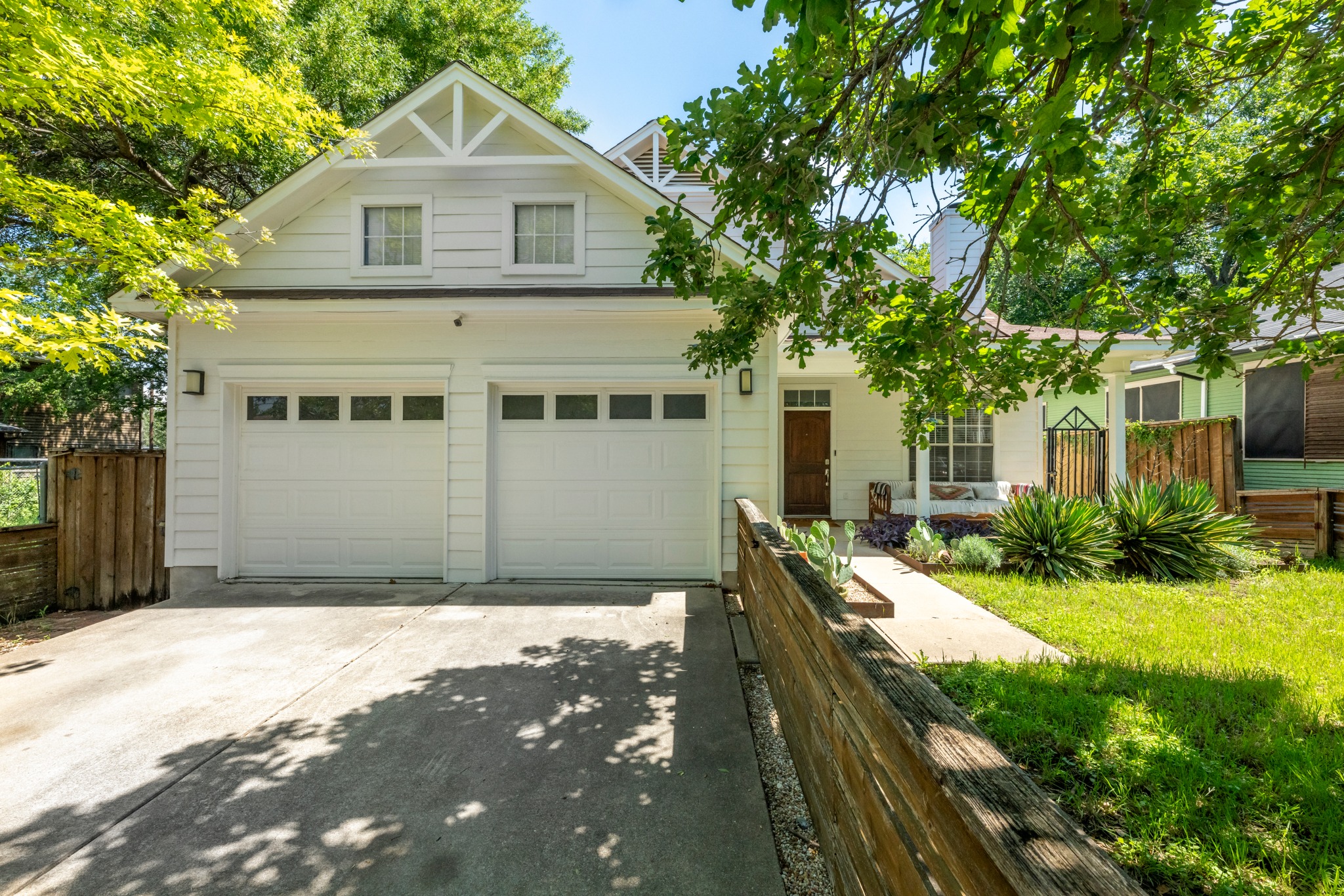 302 Ben Howell Dr — photo