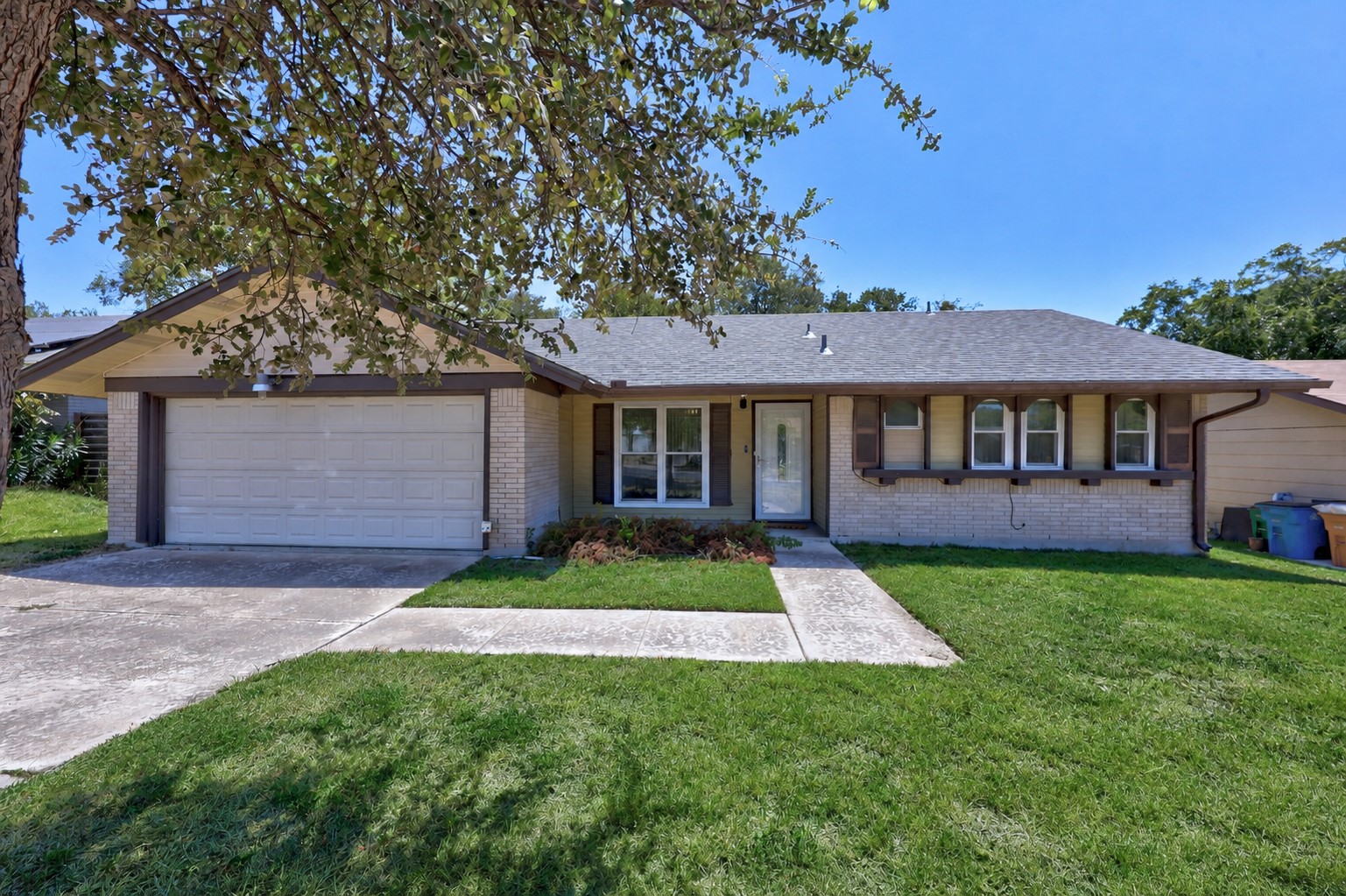 9713 Dallum Dr — photo