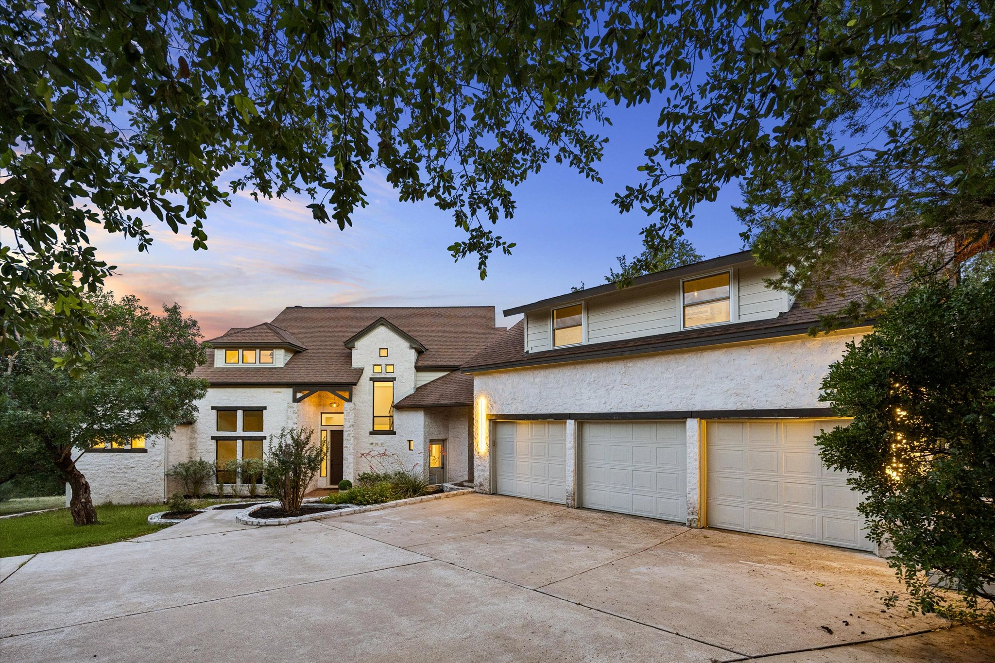 3719 BEE CREEK RD — photo 2