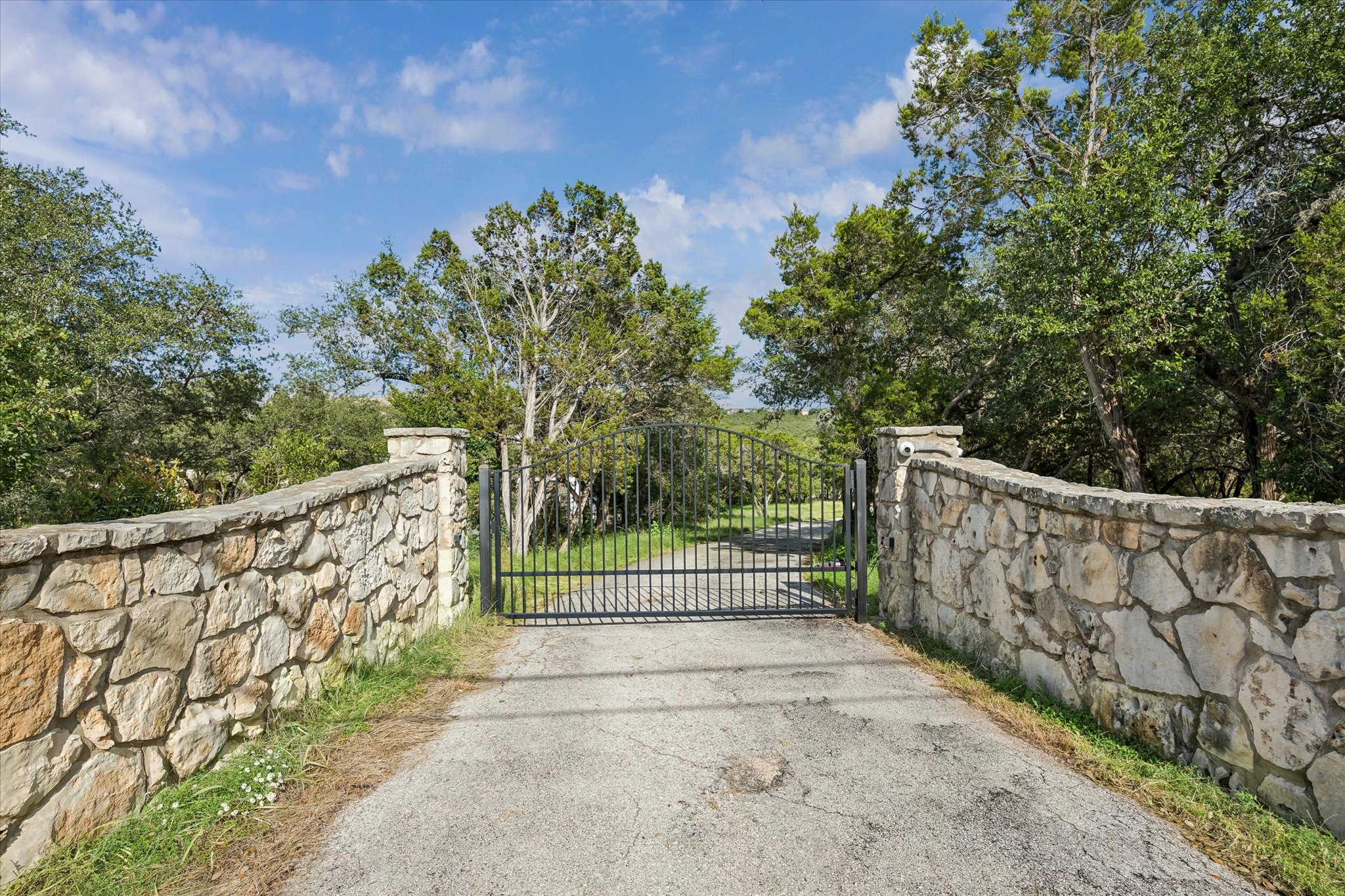 3719 BEE CREEK RD — photo 3