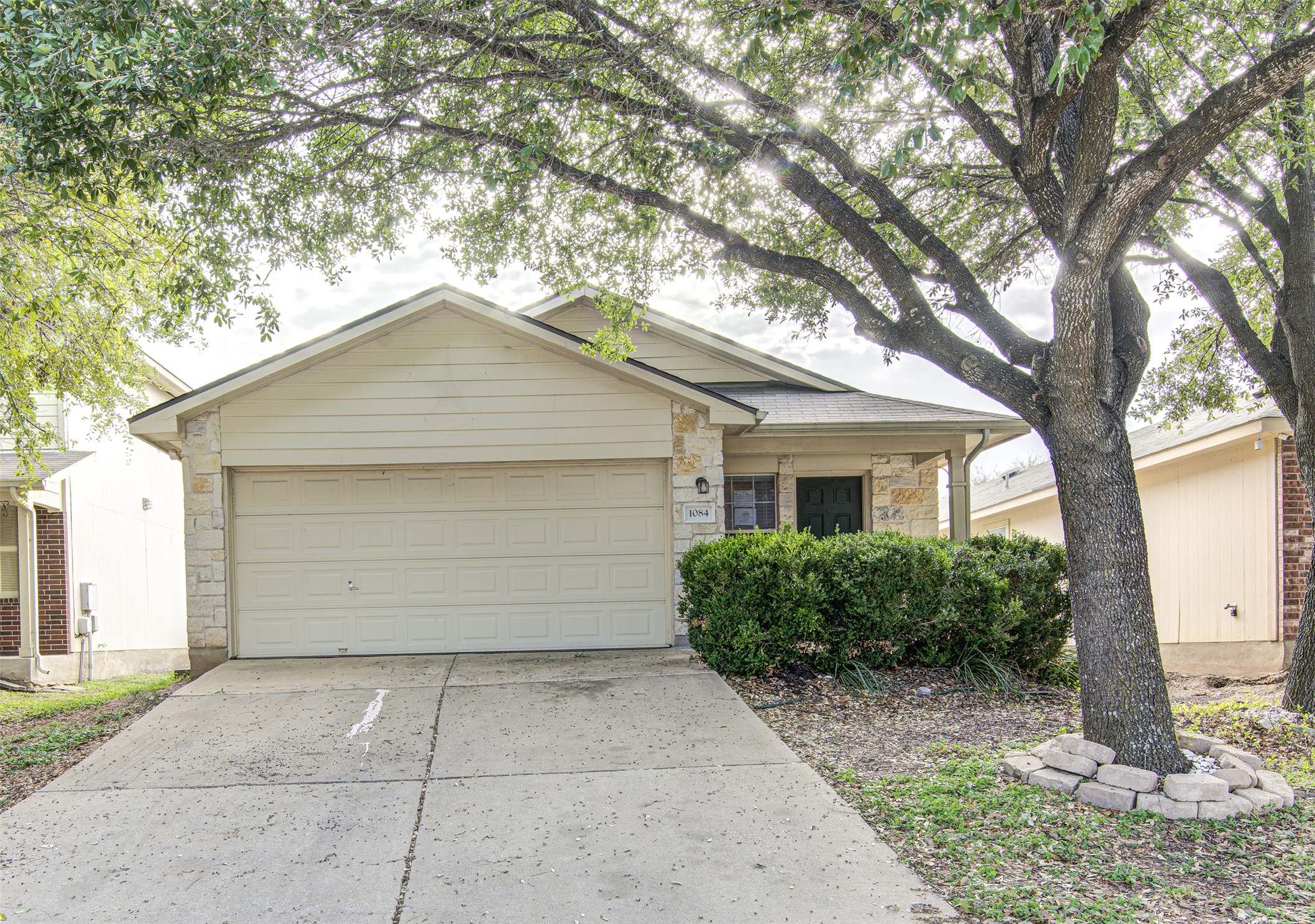 1084 Shadow Creek Blvd — photo