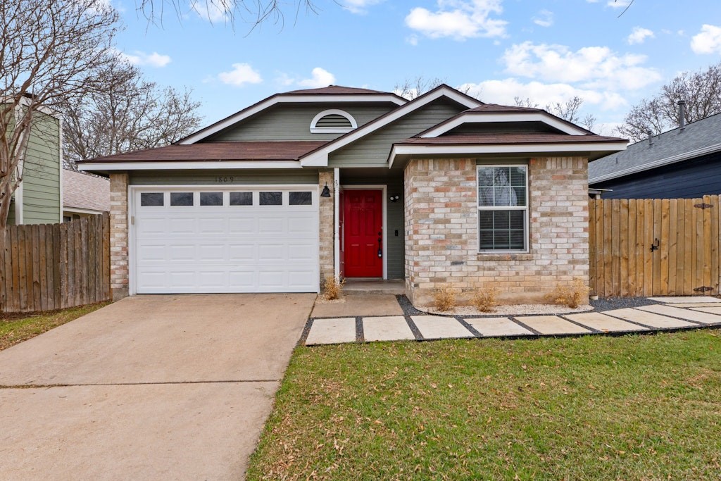 1809 Golden Pheasant Dr — photo