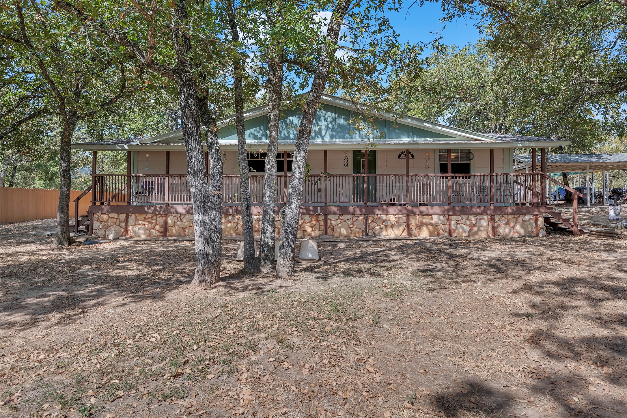 320 Pope Bnd S — photo