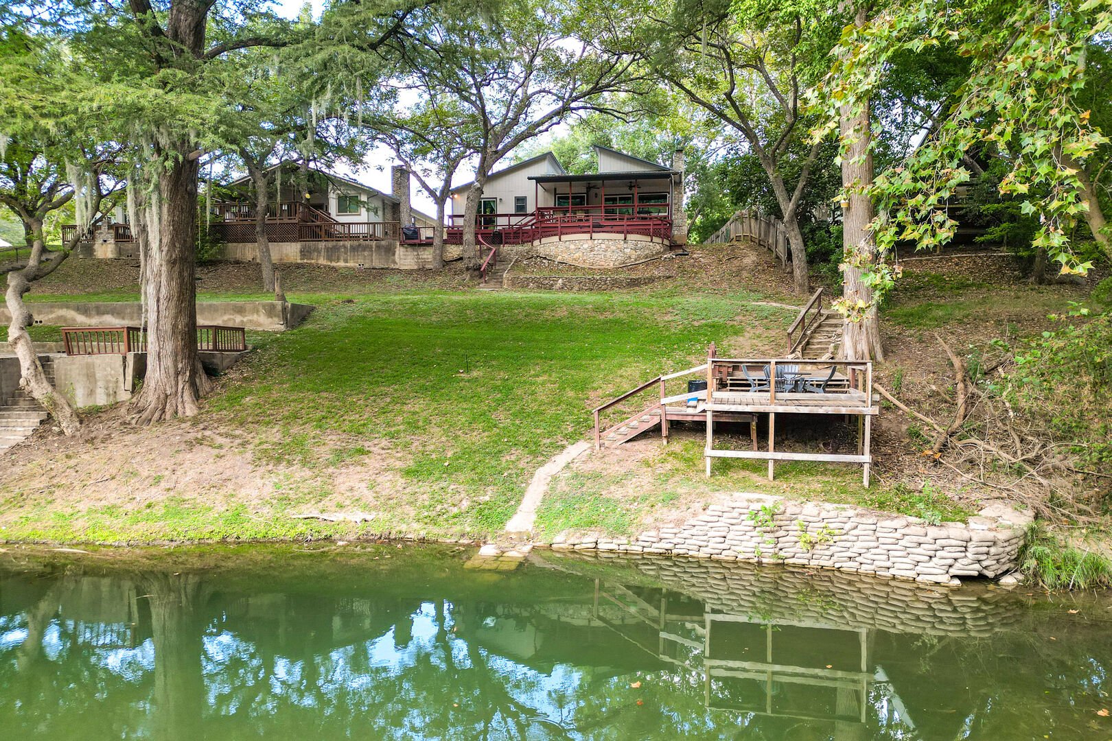 1540 Ponderosa Dr — photo